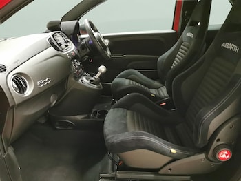 Used Abarth 595 2018 for sale - 77810635: Photo