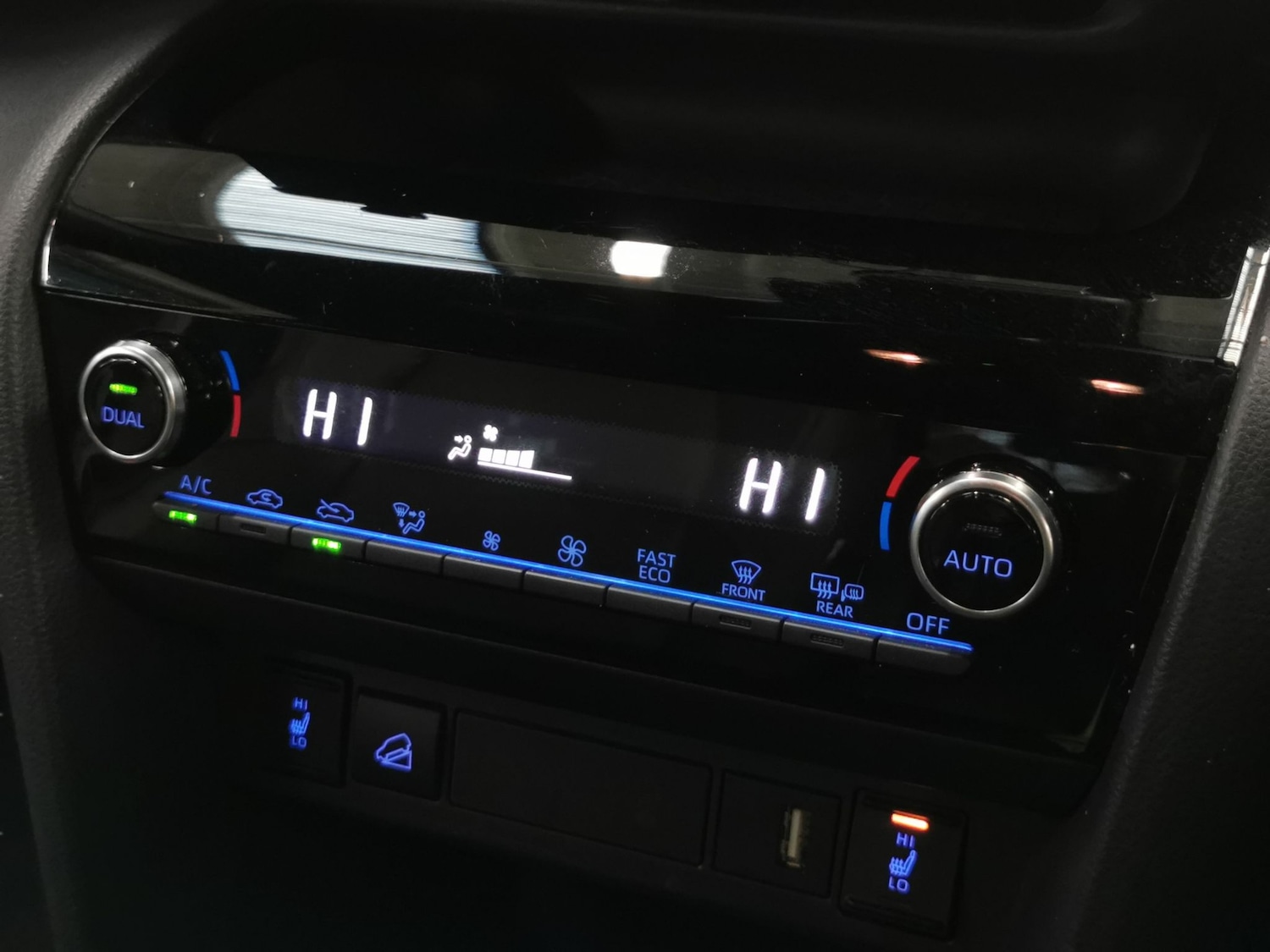 Used Toyota Yaris Cross 2022 for sale - 76704056: Photo 19