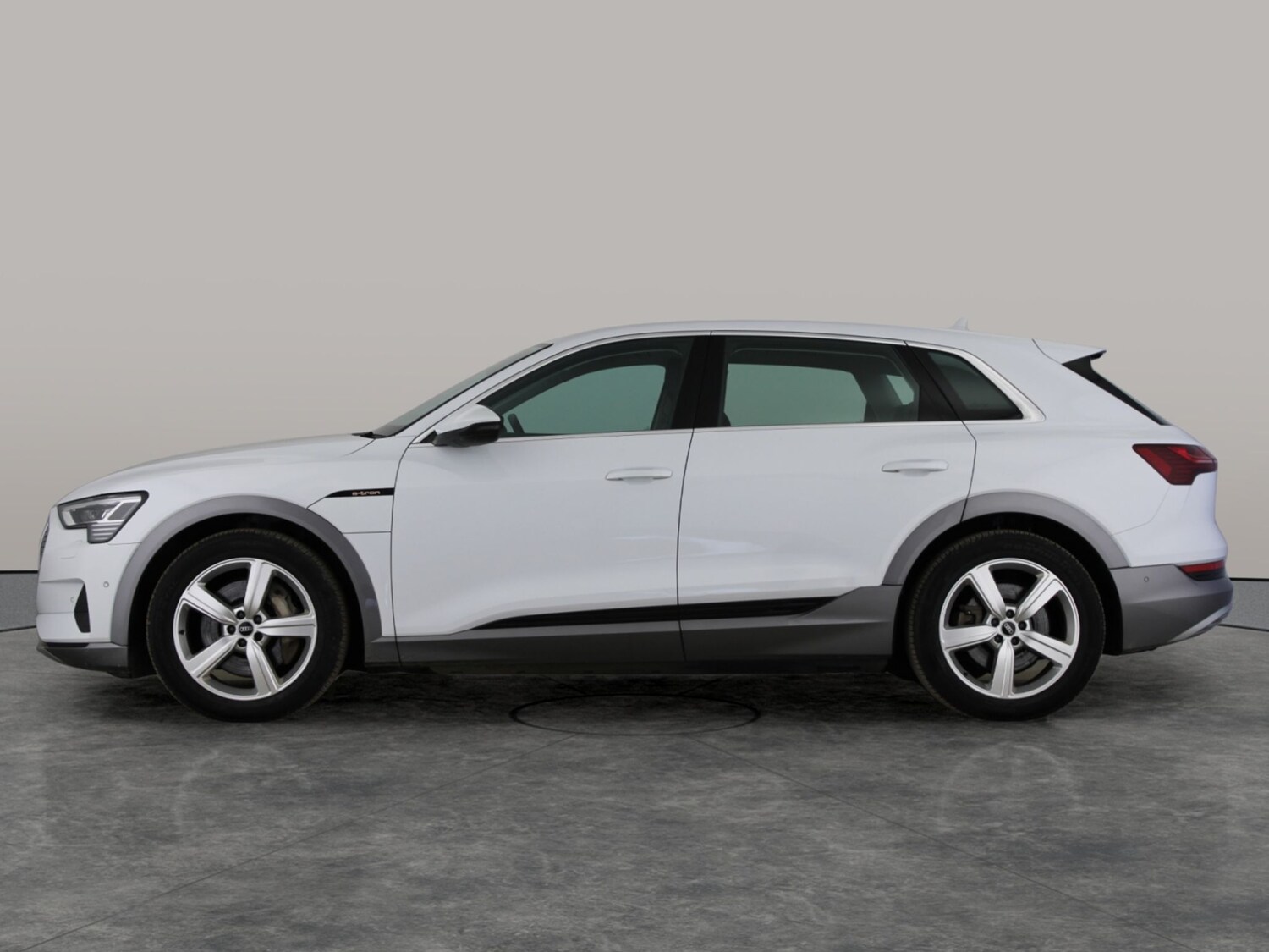 Used Audi e-tron 2022 for sale - 77746481: Photo 13