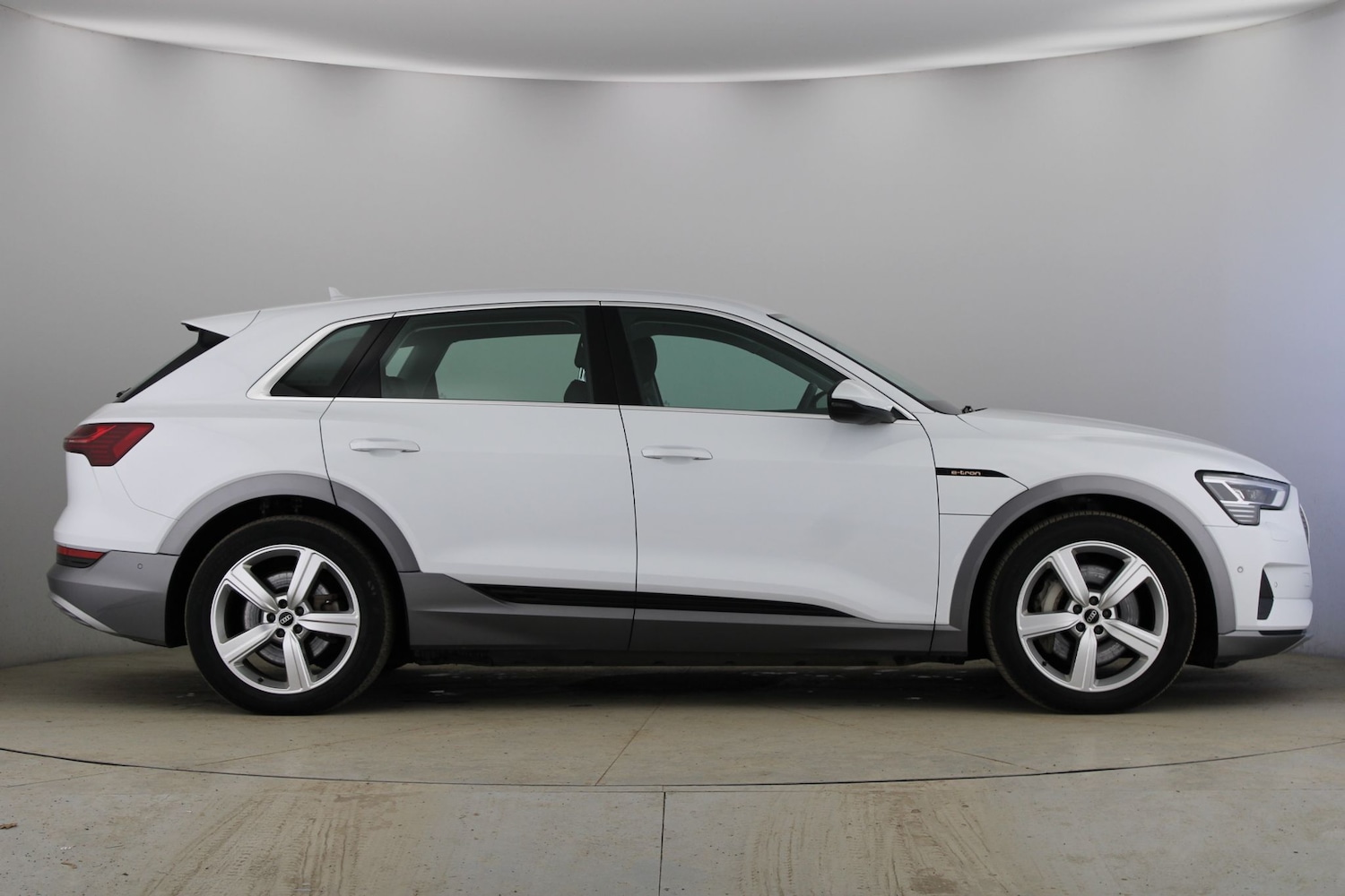 Used Audi e-tron 2022 for sale - 77746481: Photo 9