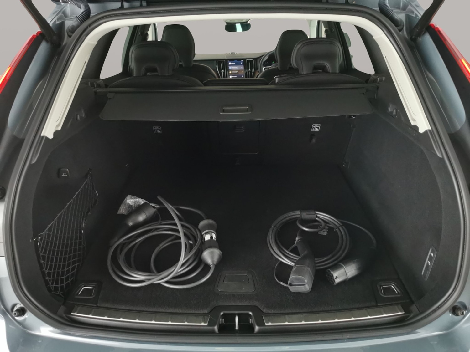 Used Volvo XC60 2022 for sale - 77241196: Photo 41