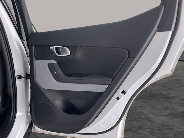 Used Polestar Polestar 2 2022 for sale - 76288410: Photo 50