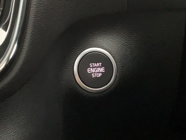 Used Volvo XC40 2022 for sale - 76255735: Photo 29
