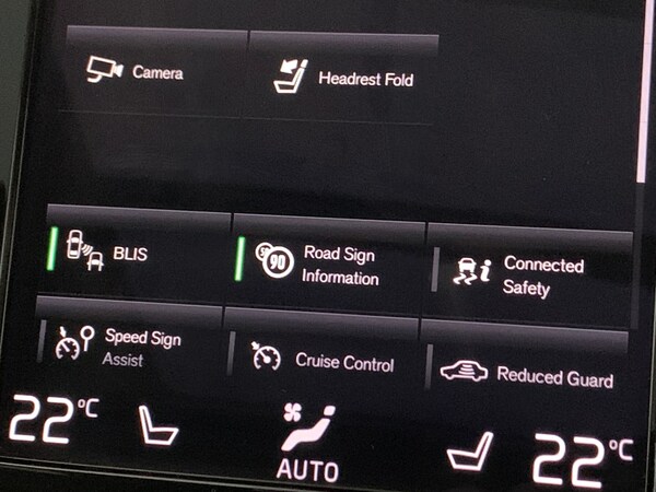 Used Volvo XC40 2022 for sale - 76255735: Photo 33