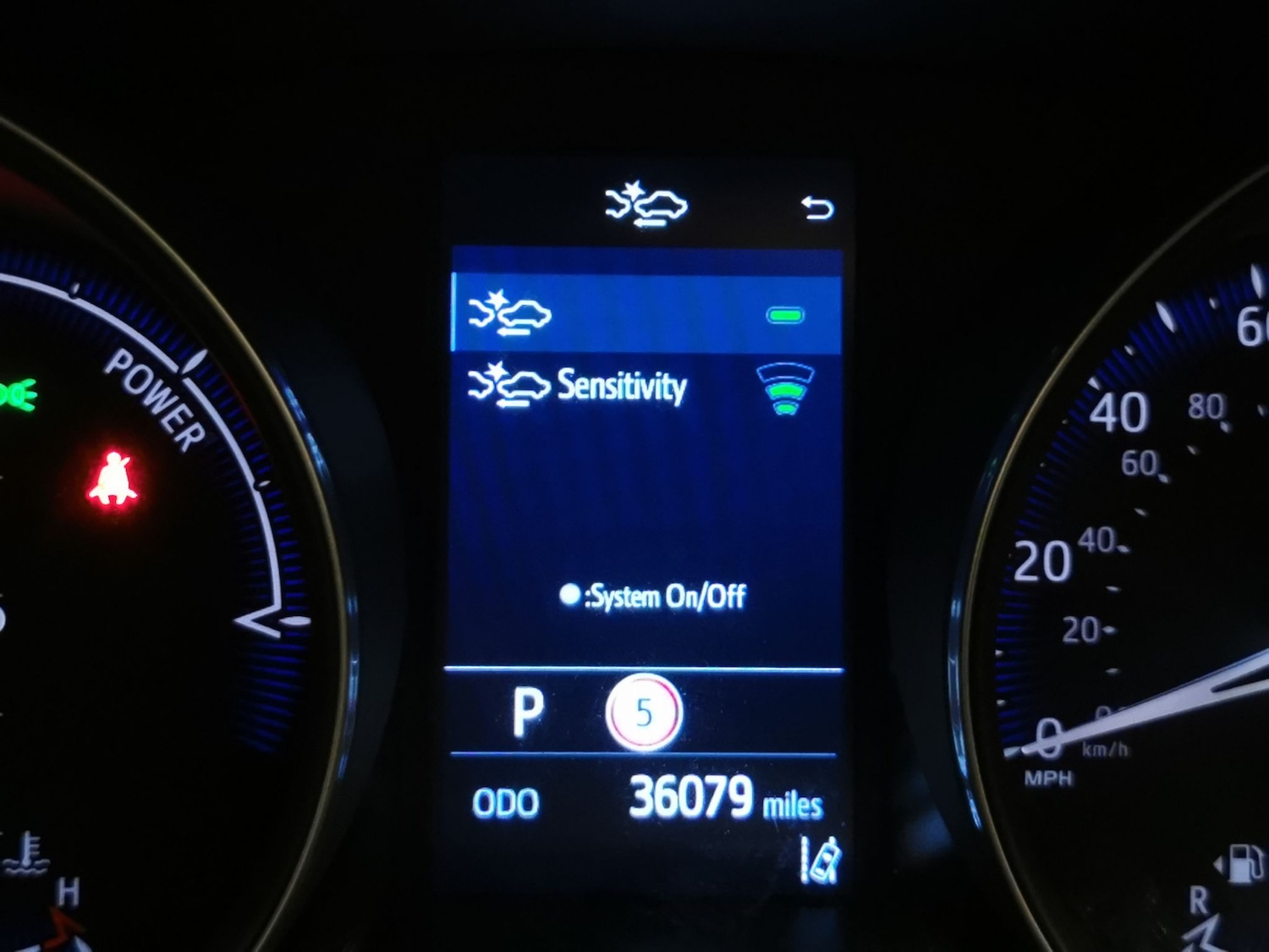 Used Toyota C-HR 2023 for sale - 77934715: Photo 18