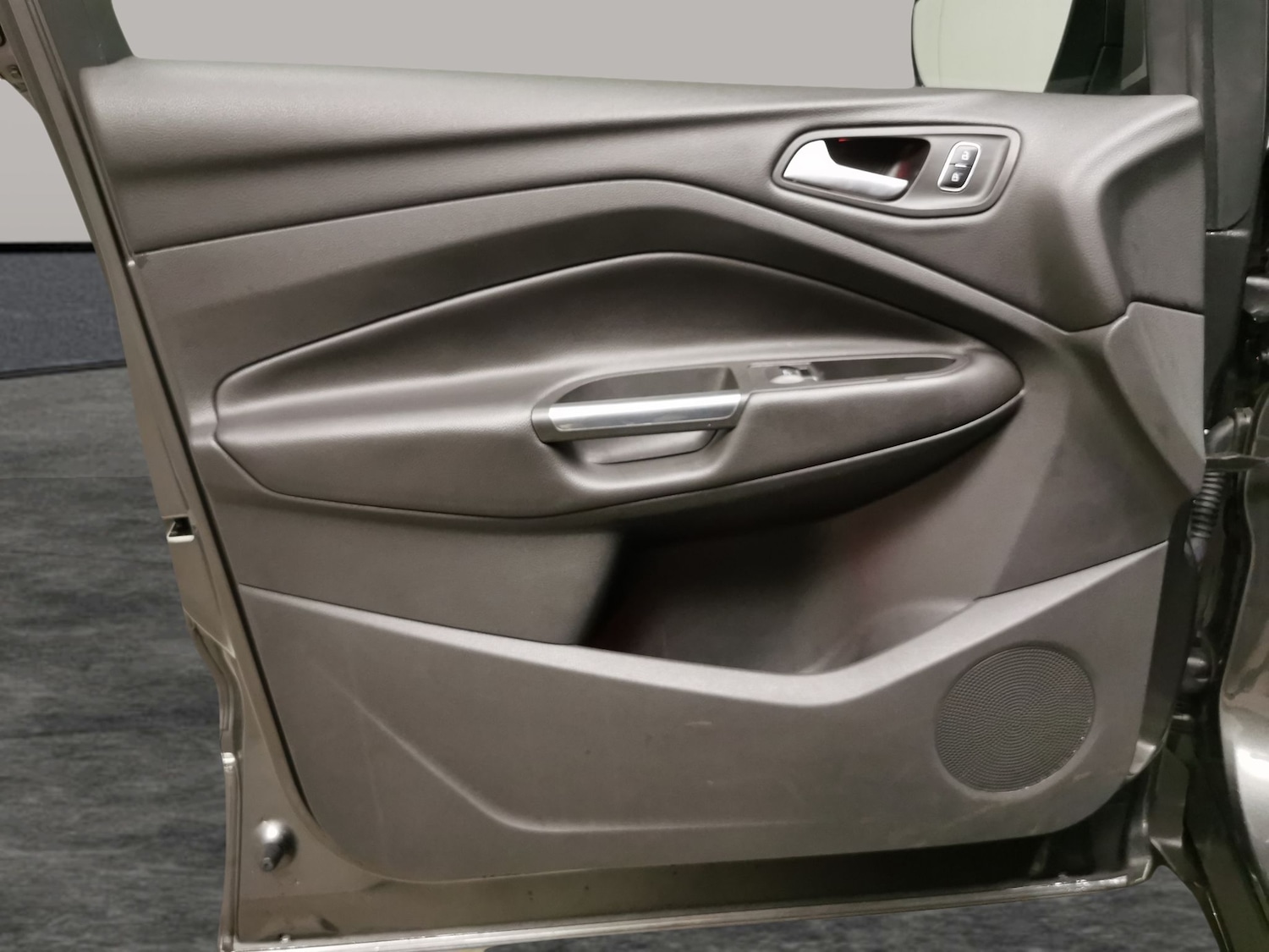 Used Ford Kuga 2017 for sale - 77316230: Photo 24