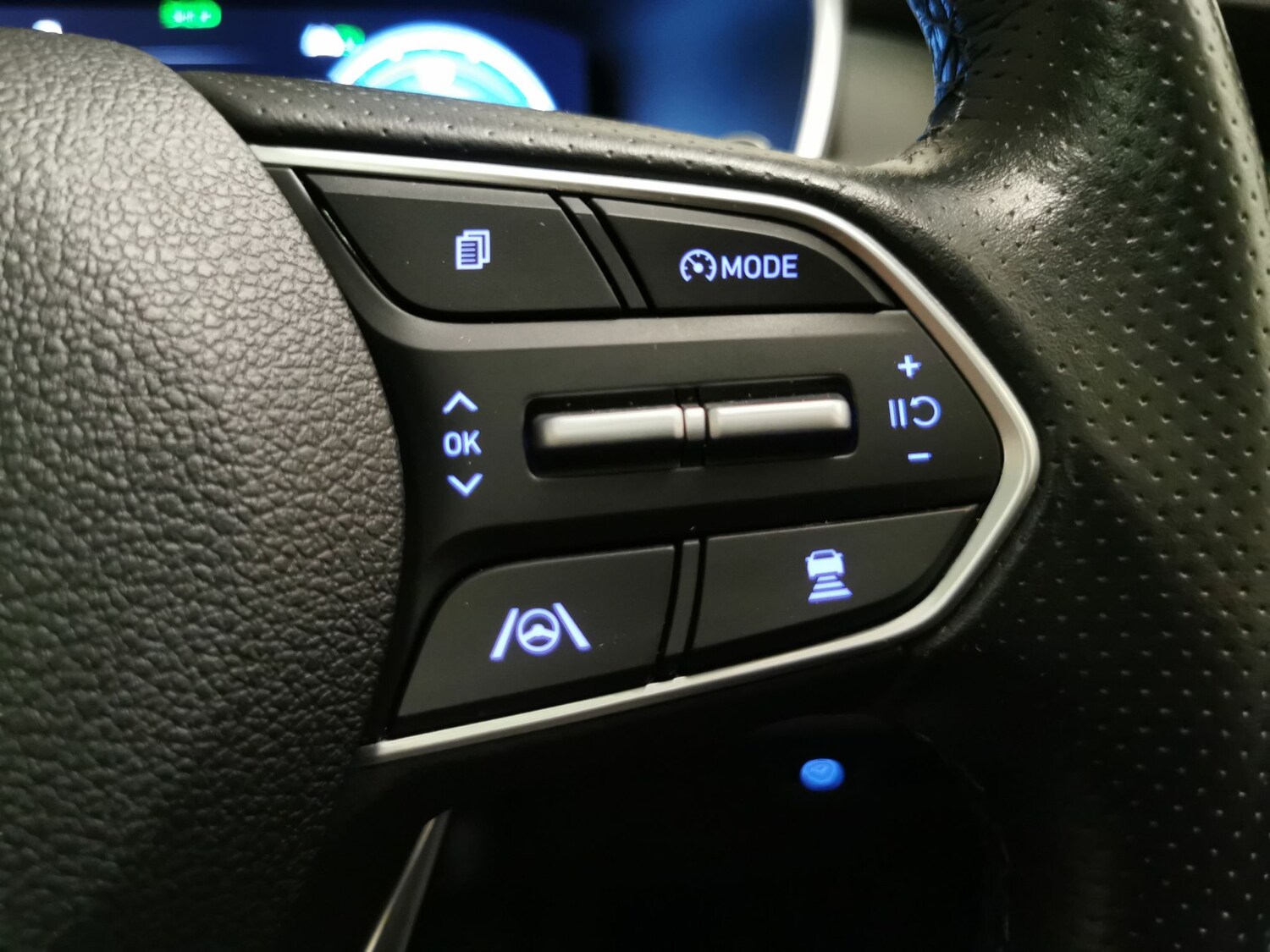 Used Hyundai Santa Fe 2023 for sale - 77490490: Photo 25