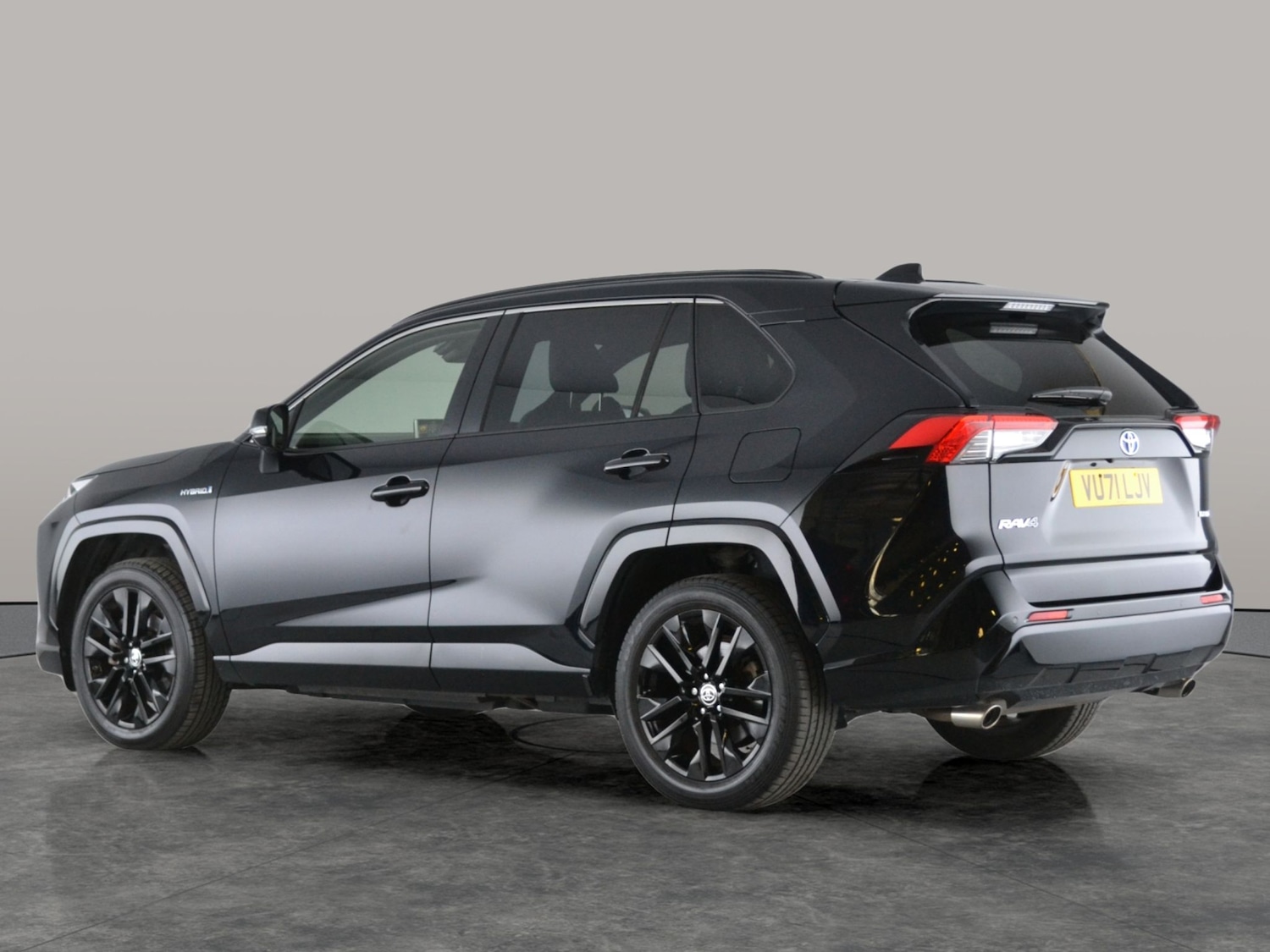 Used Toyota RAV4 2021 for sale - 76171400: Photo 10