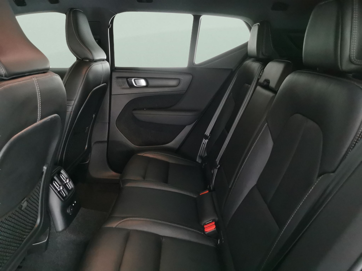 Used Volvo XC40 2021 for sale - 77981267: Photo 28