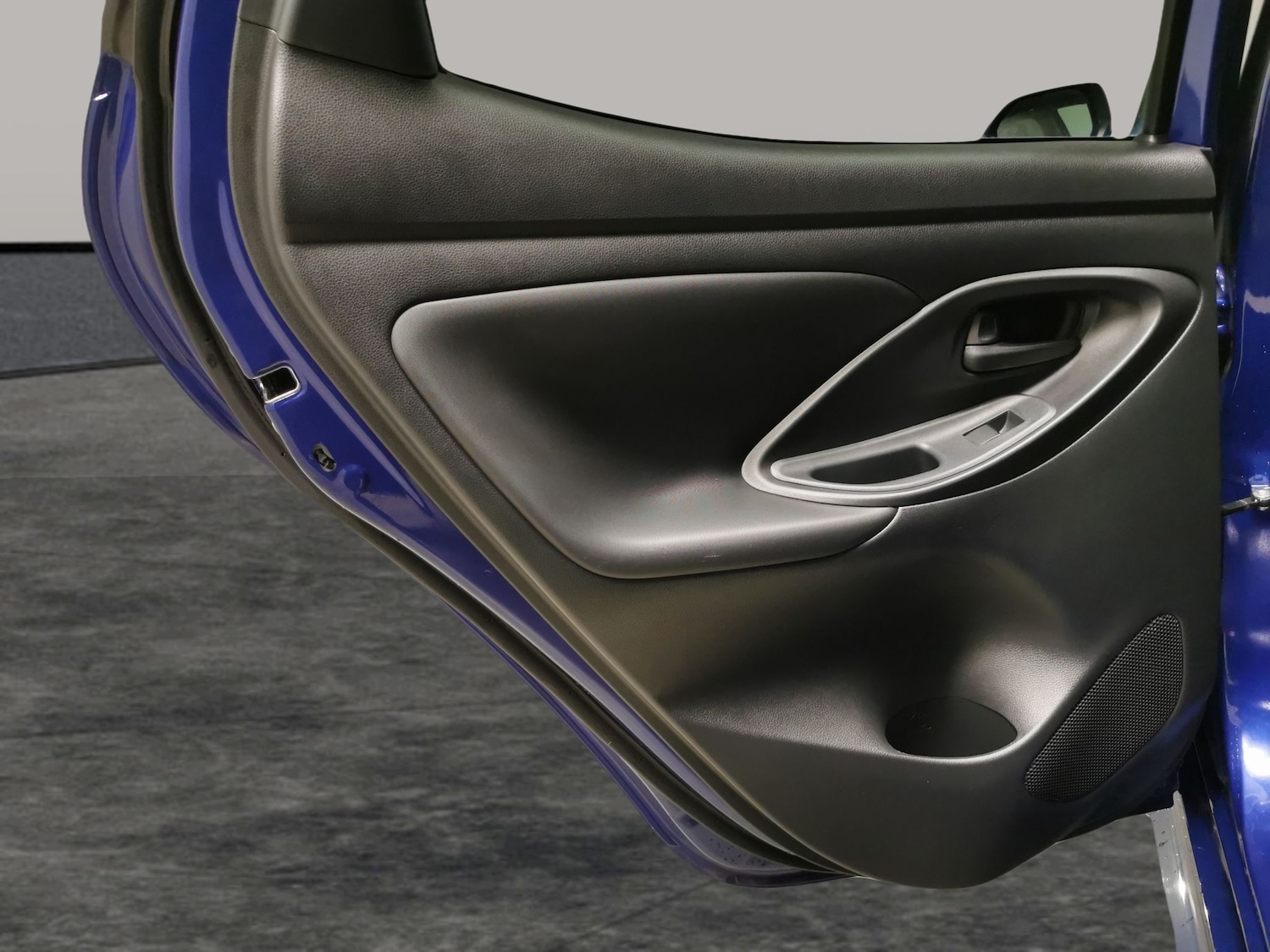 Used Toyota Yaris 2023 for sale - 77771544: Photo 24