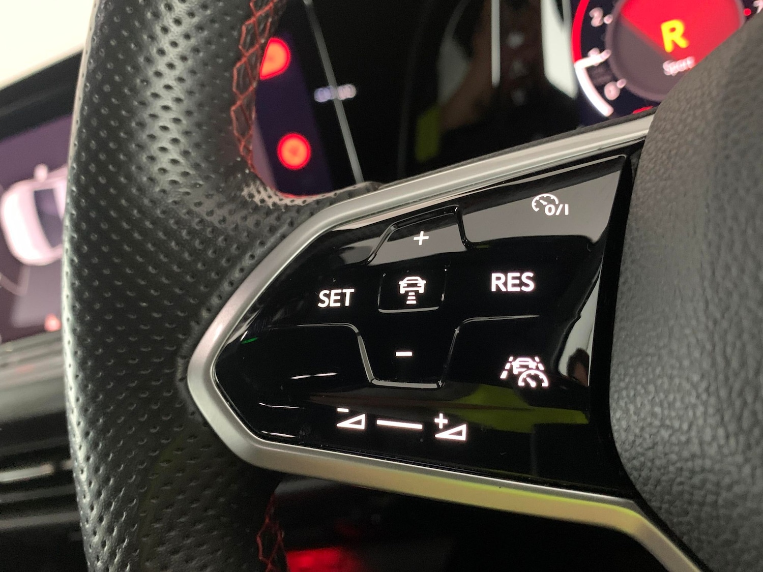 Used Volkswagen Golf 2022 for sale - 76128755: Photo 31