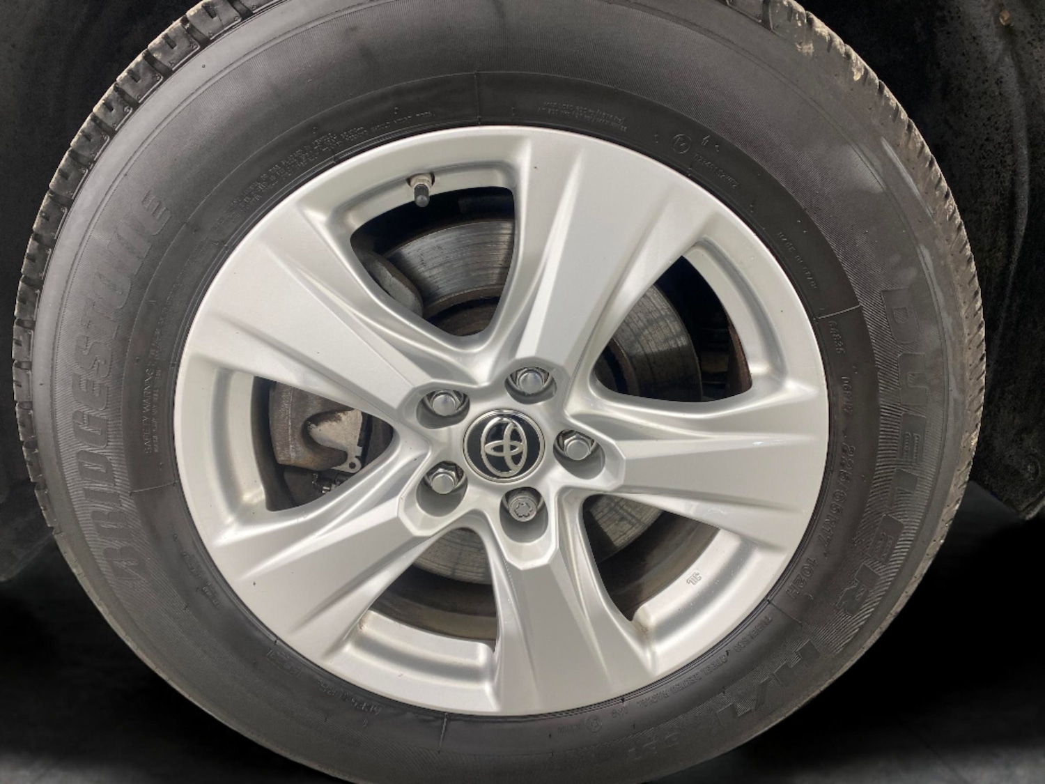 Used Toyota RAV4 2020 for sale - 76147159: Photo 32