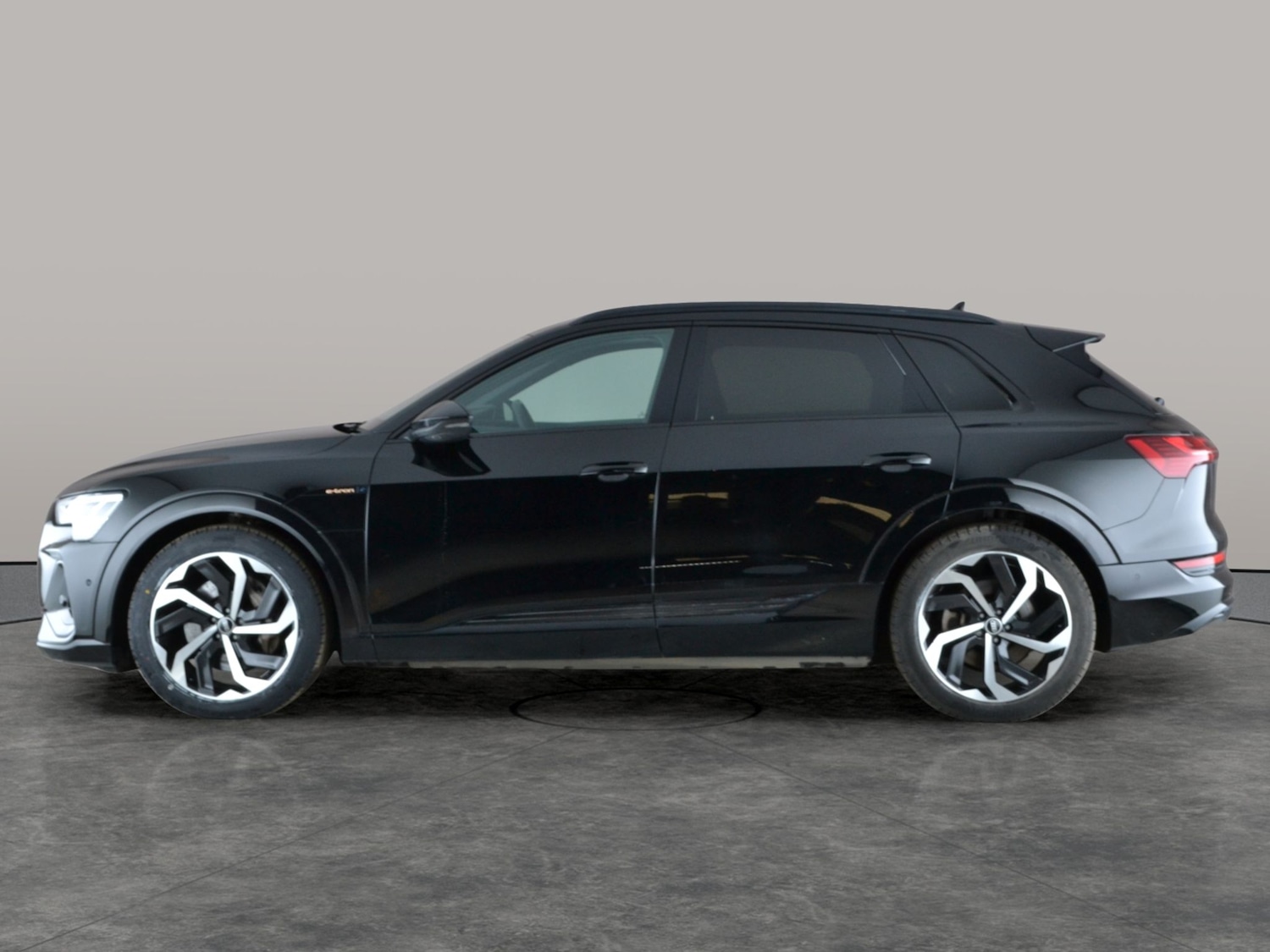 Used Audi e-tron 2021 for sale - 77161004: Photo 14