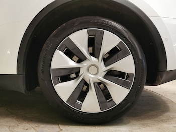 Used Tesla Model Y undefined for sale - 77856036: Photo