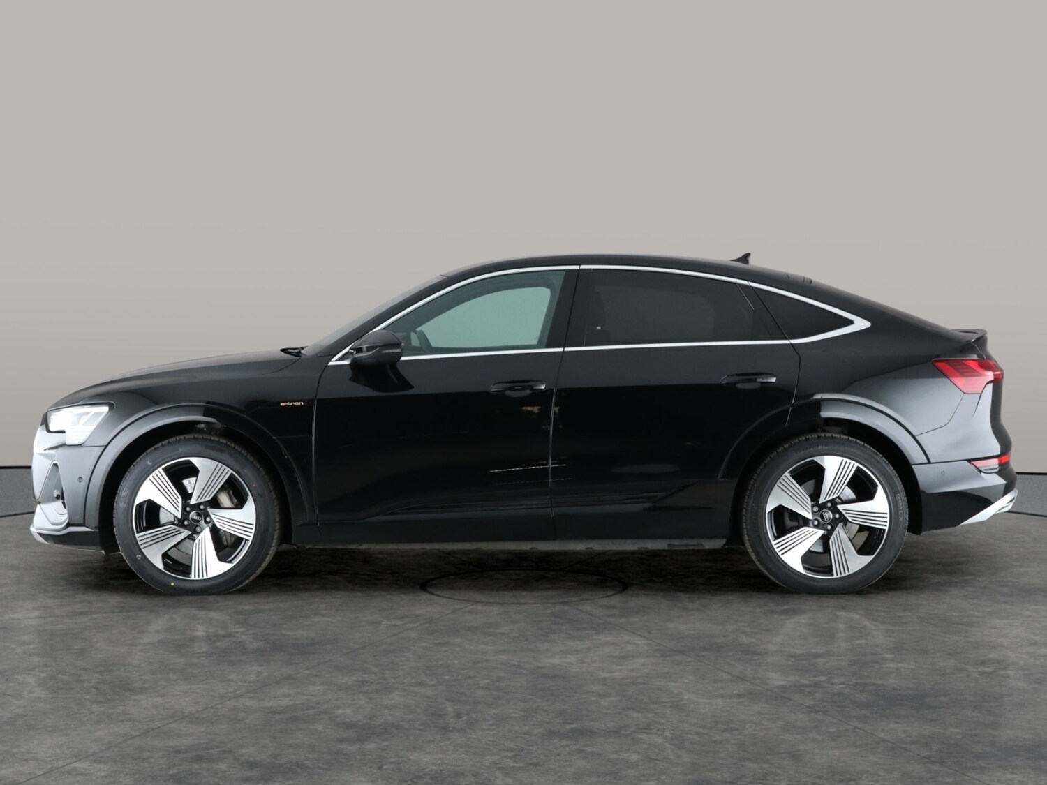 Used Audi e-tron 2021 for sale - 77911719: Photo 13