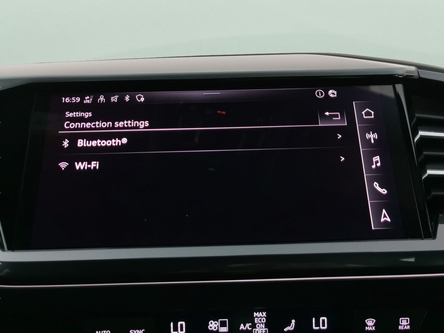 Used Audi Q4 e-tron 2023 for sale - 78067896: Photo 16