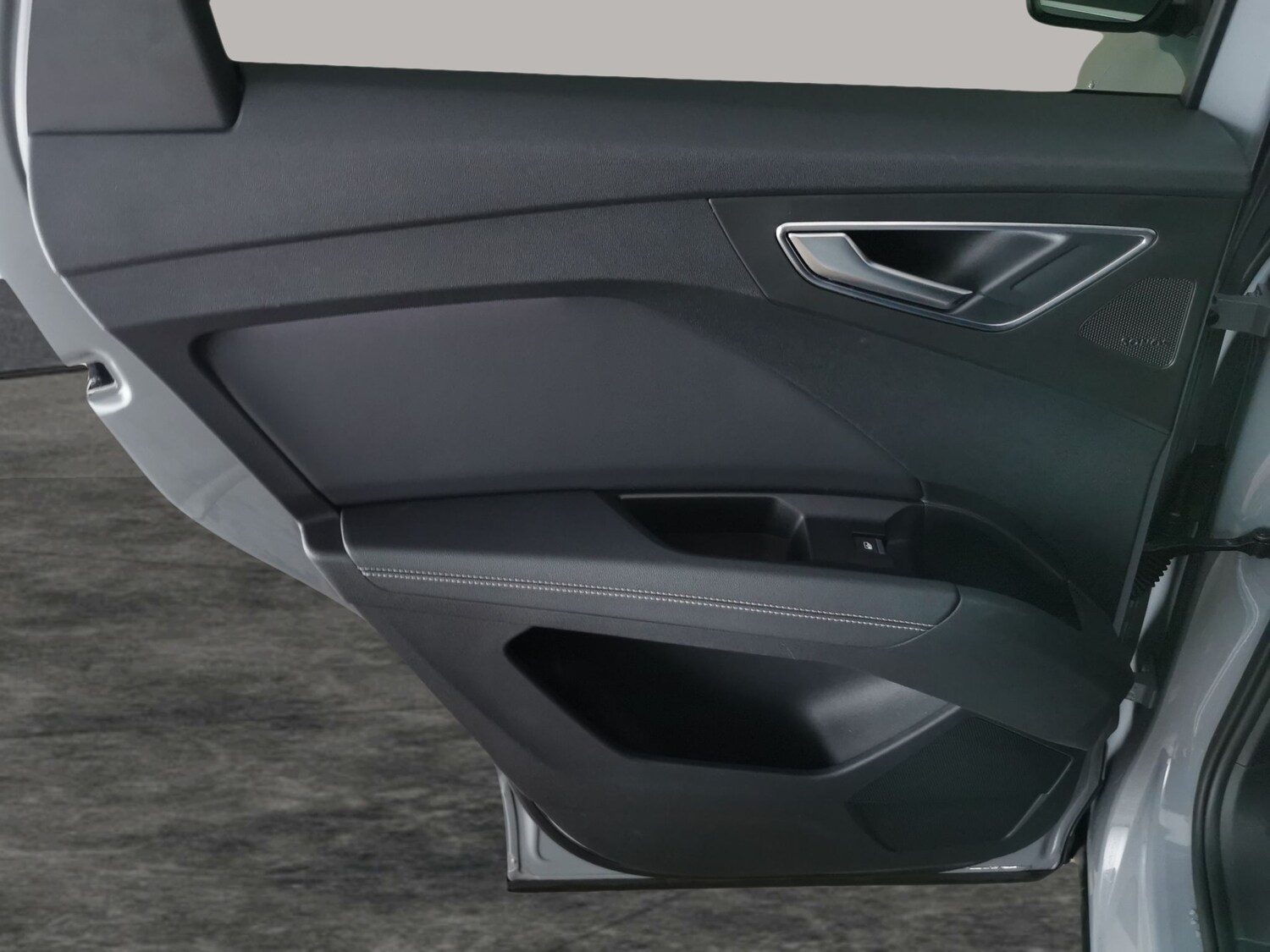 Used Audi Q4 e-tron 2023 for sale - 78067896: Photo 31