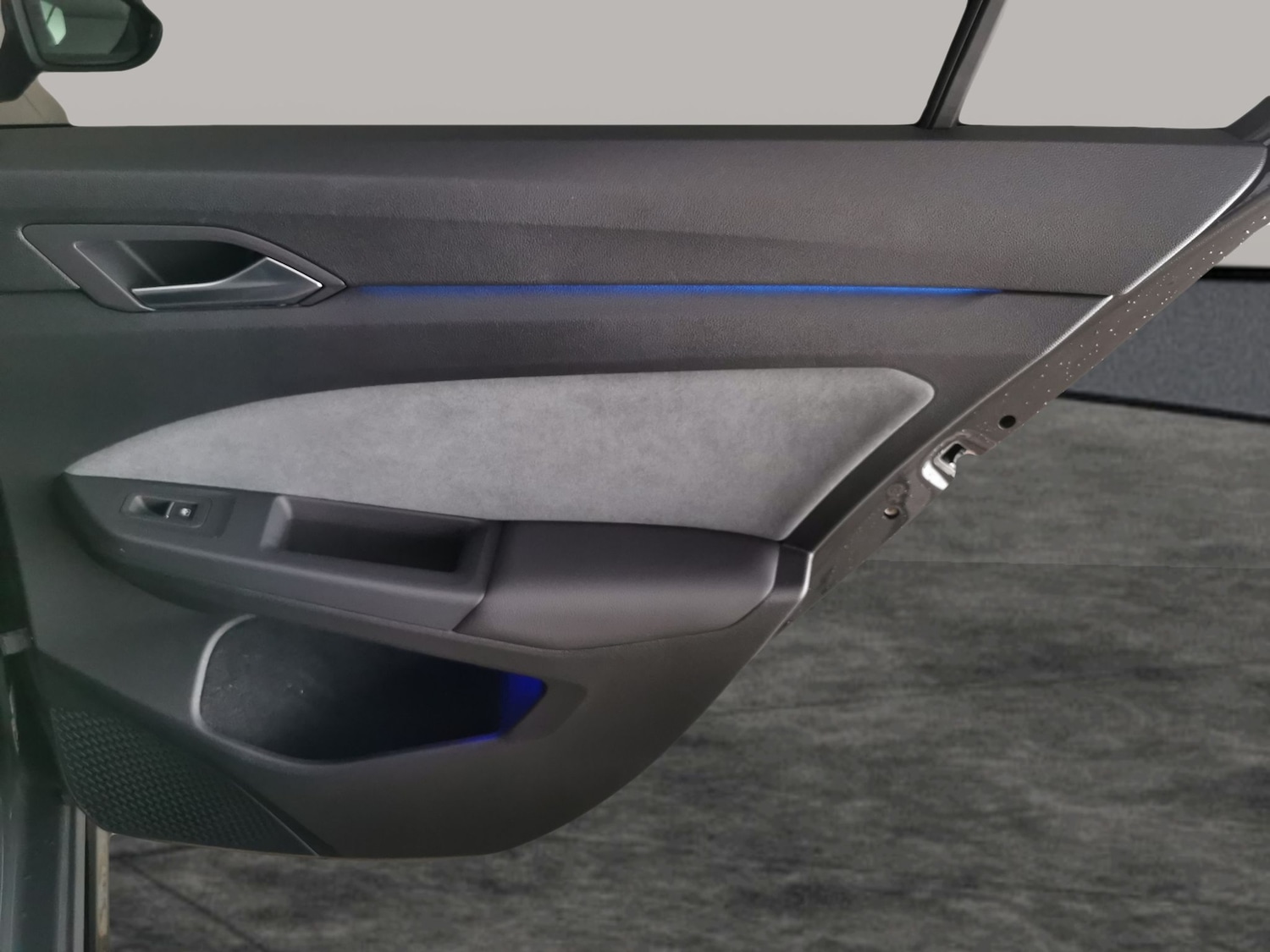 Used Volkswagen Golf 2024 for sale - 77333527: Photo 32