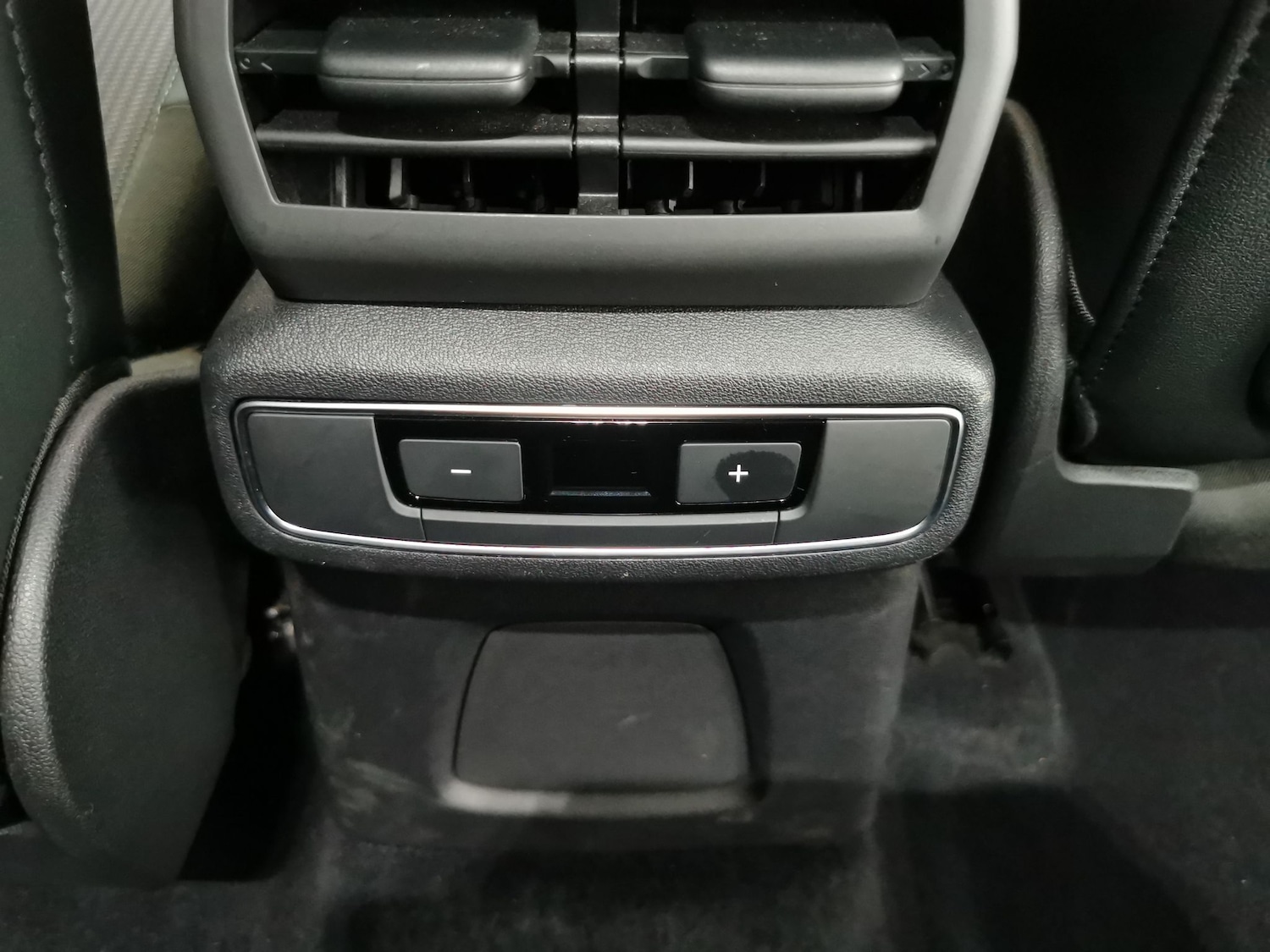 Used Audi Q4 e-tron 2023 for sale - 77240622: Photo 25