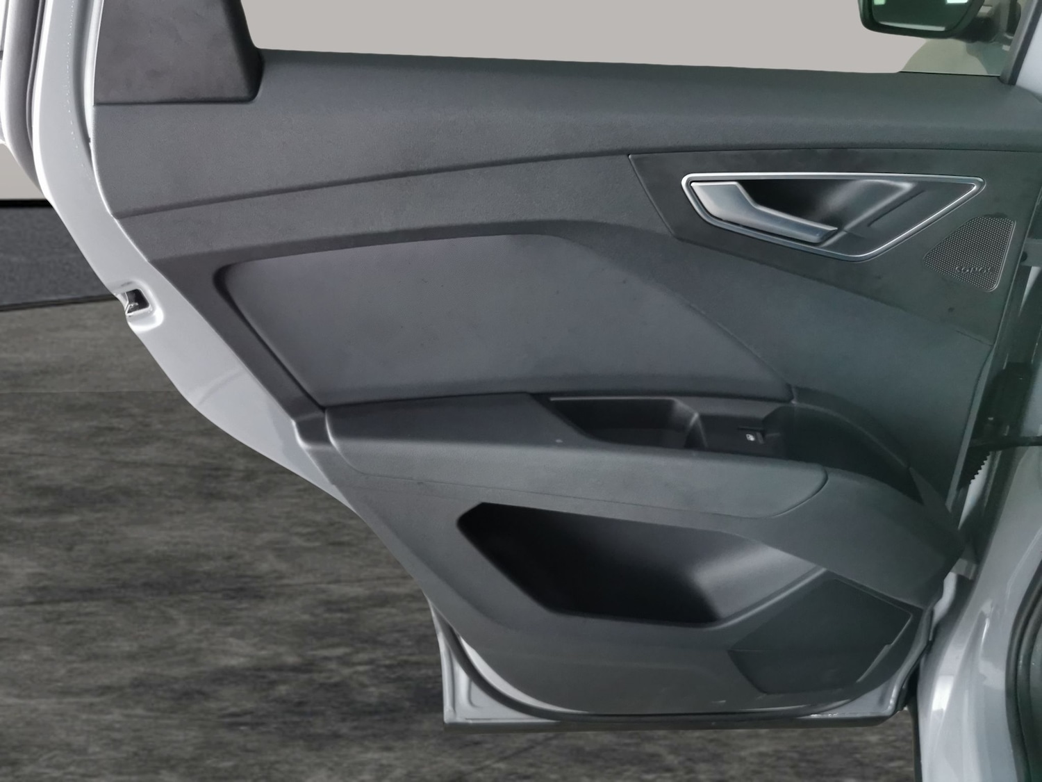 Used Audi Q4 e-tron 2023 for sale - 77240622: Photo 31