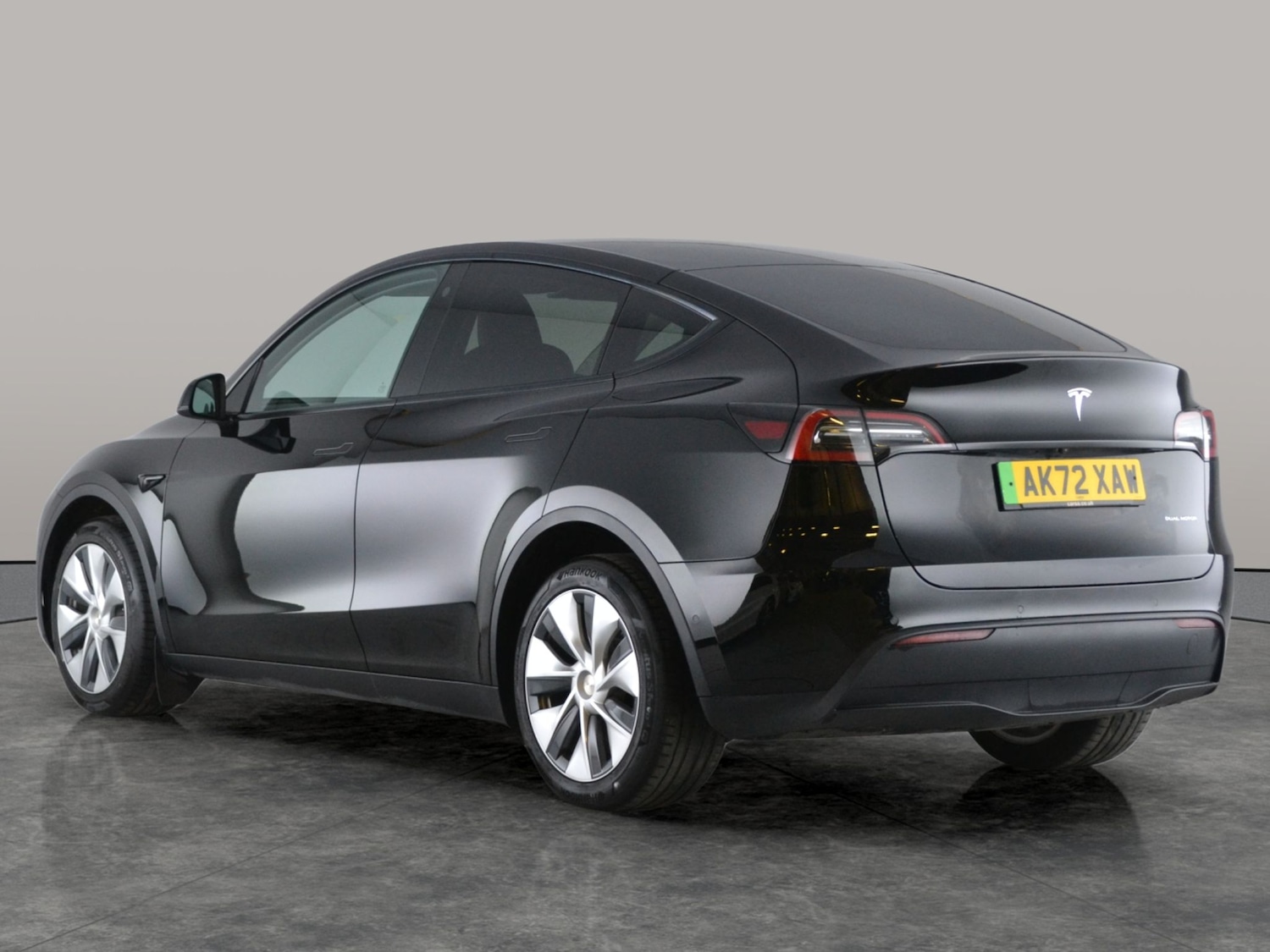 Used Tesla Model Y 2022 for sale - 77932410: Photo 10