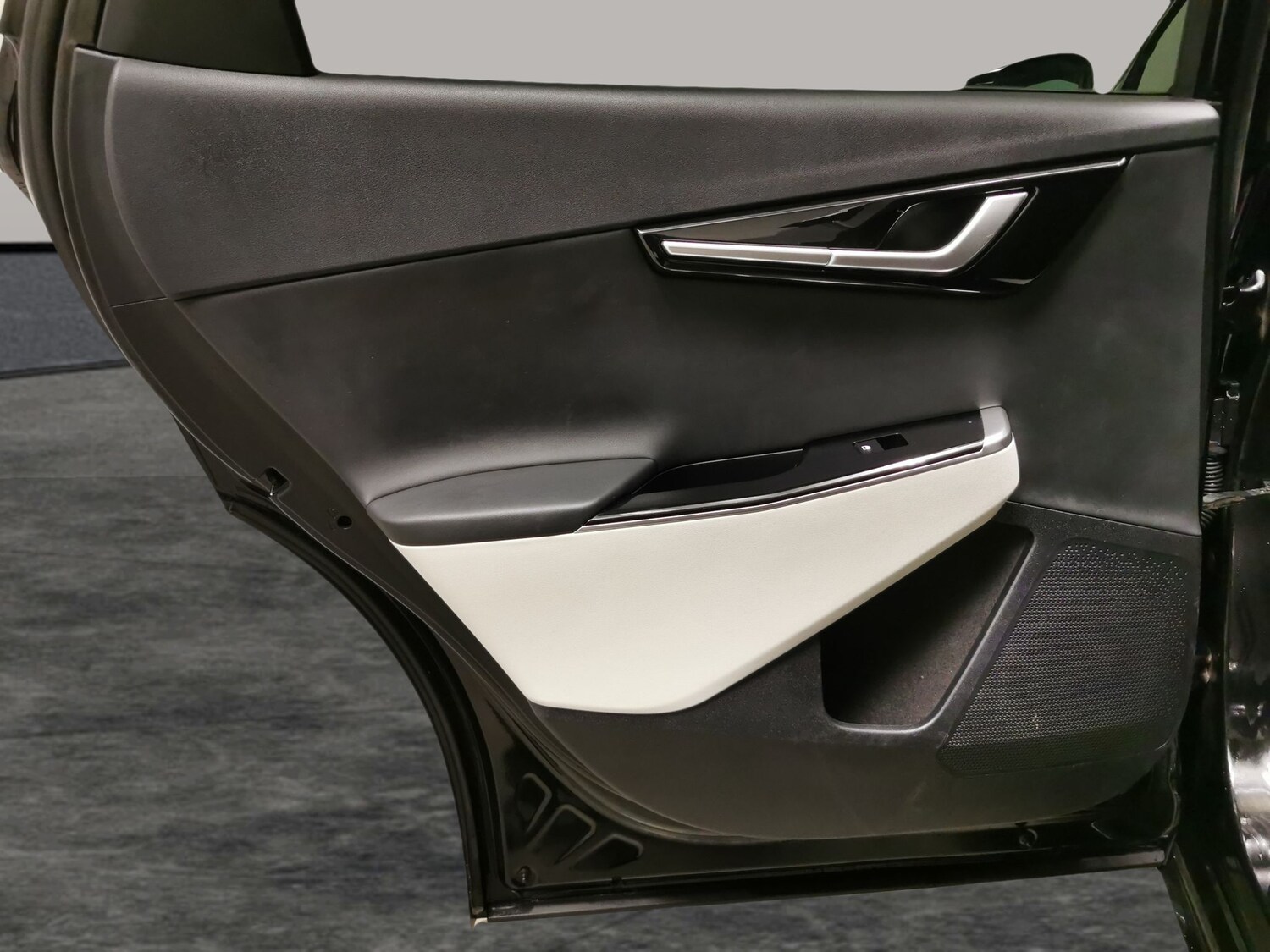 Used Kia EV6 2022 for sale - 77552666: Photo 28