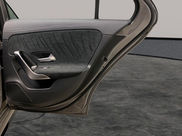 Used Mercedes-Benz A-Class 2022 for sale - 76320560: Photo 37
