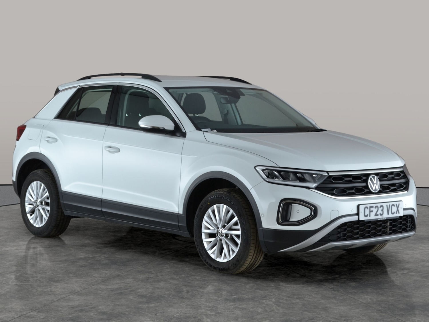 Used Volkswagen T-Roc 2023 for sale - 77160937: Photo 7