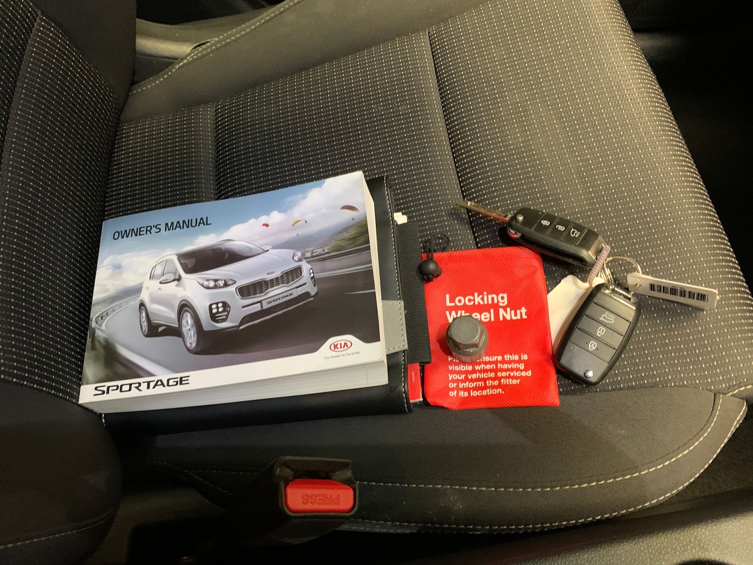 Used Kia Sportage 2017 for sale - 76531938: Photo 33