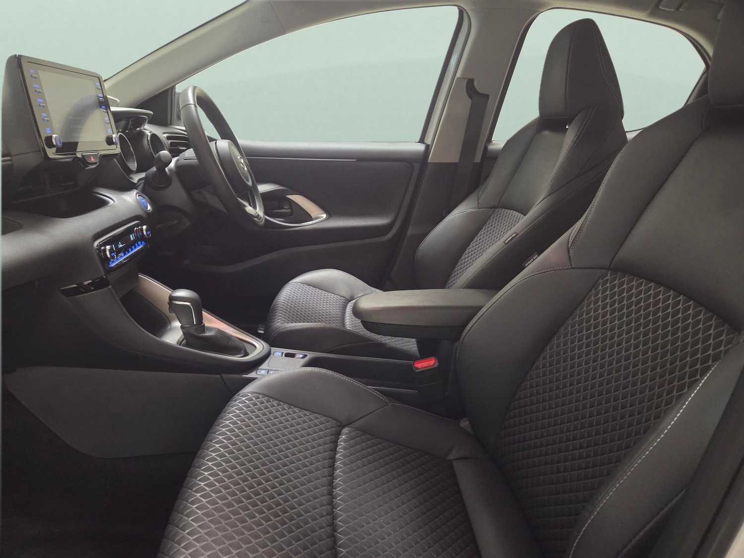 Used Mazda Mazda2 HYBRID 2023 for sale - 77619657: Photo 4