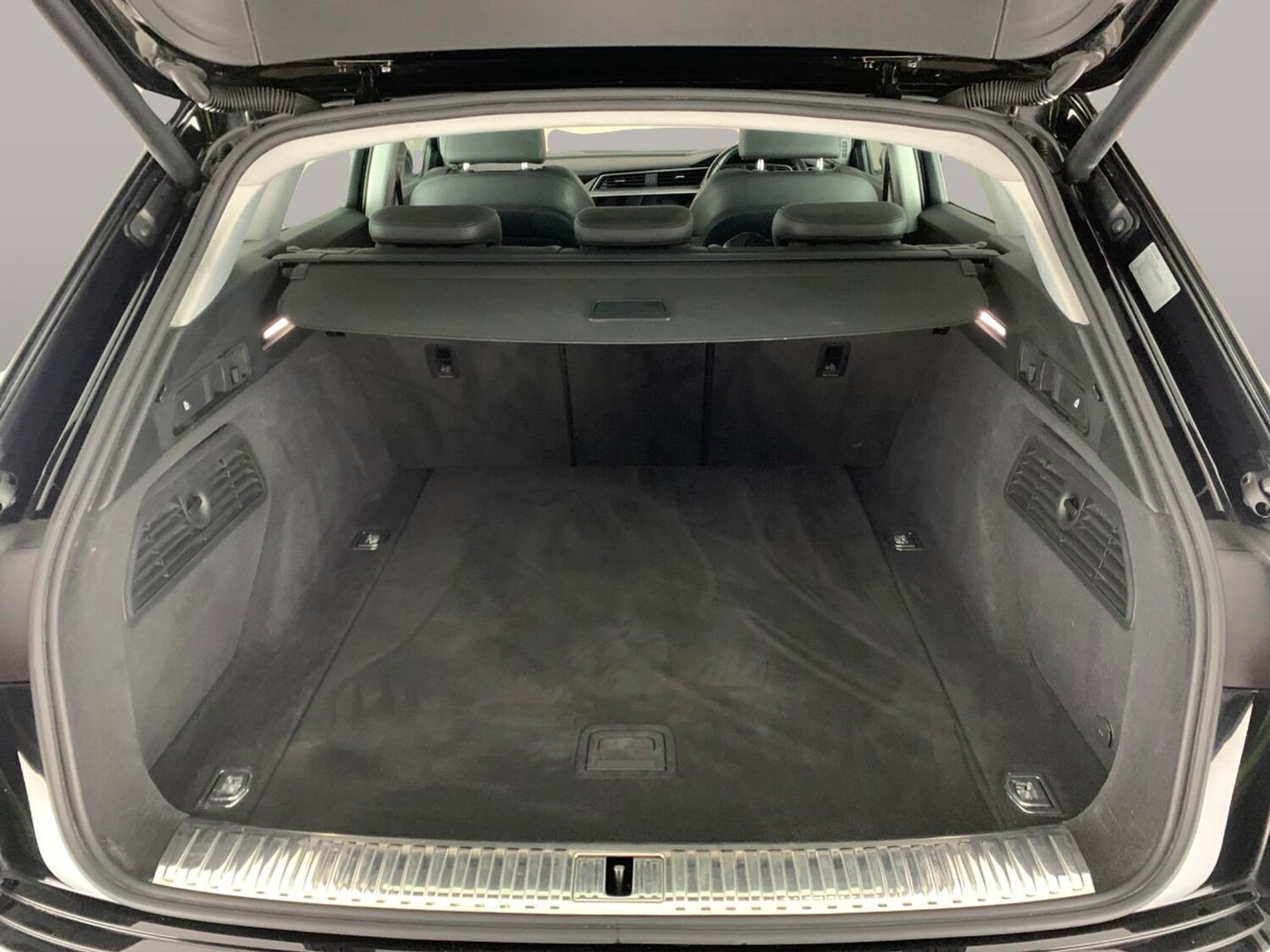 Used Audi e-tron for sale - 77810652: Photo 35