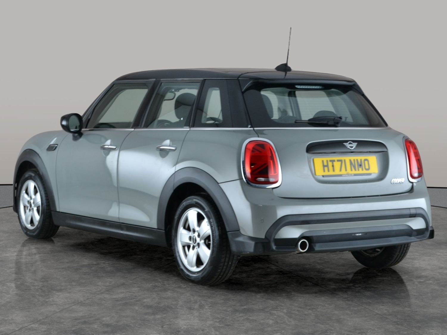 Used MINI Hatch 2022 for sale - 77347488: Photo 12