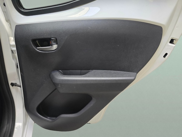 Used Toyota AYGO 2021 for sale - 76249688: Photo 34