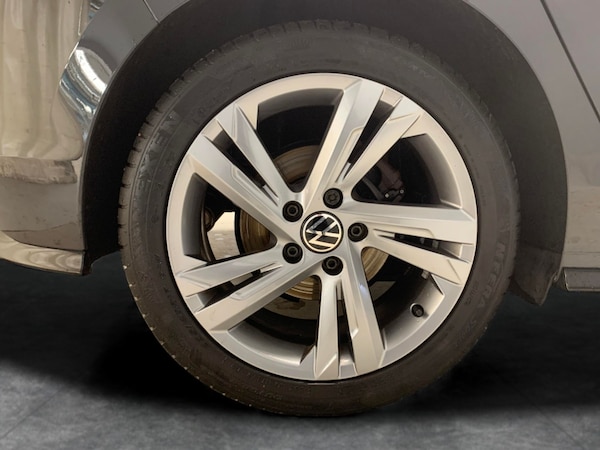 Used Volkswagen Golf 2023 for sale - 76243848: Photo 37