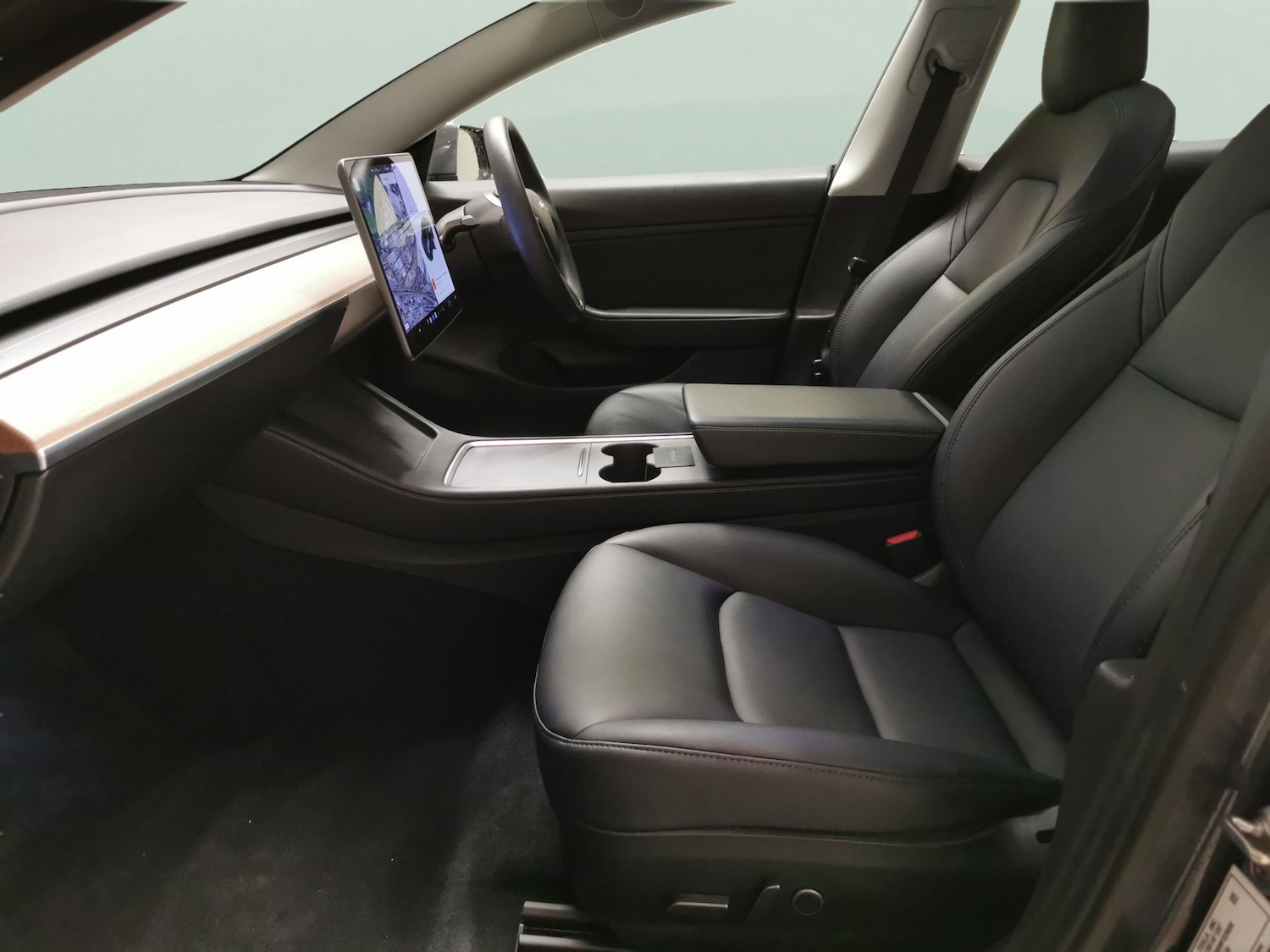 Used Tesla Model 3 2020 for sale - 77178659: Photo 4