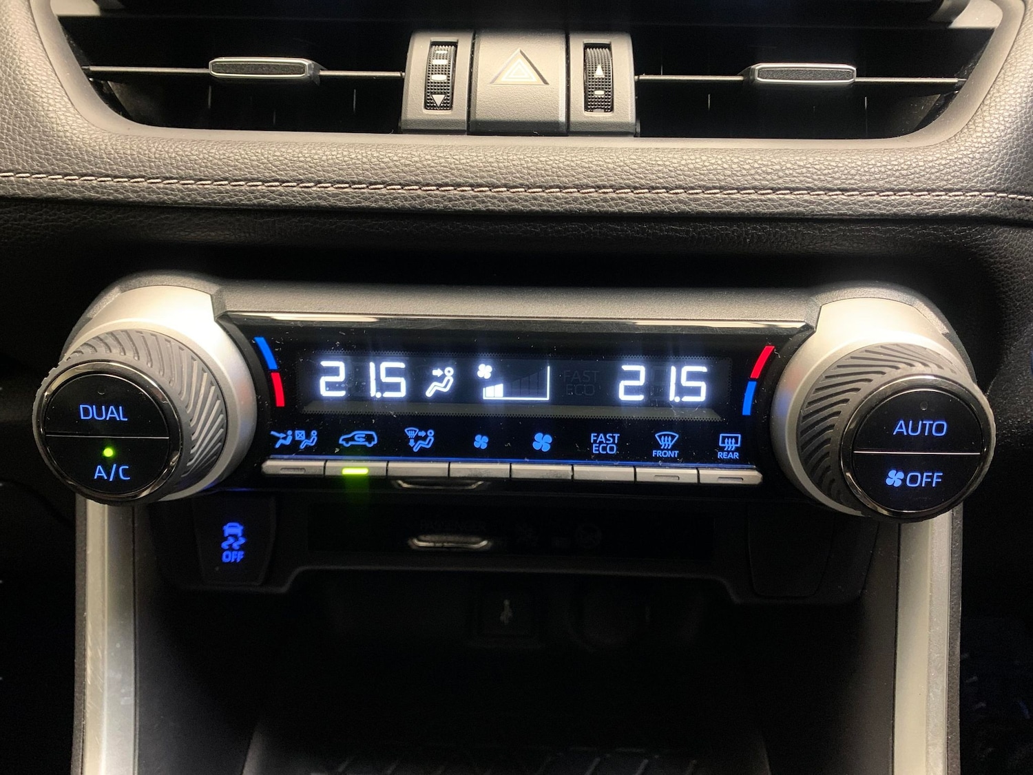 Used Toyota RAV4 2021 for sale - 76948833: Photo 18