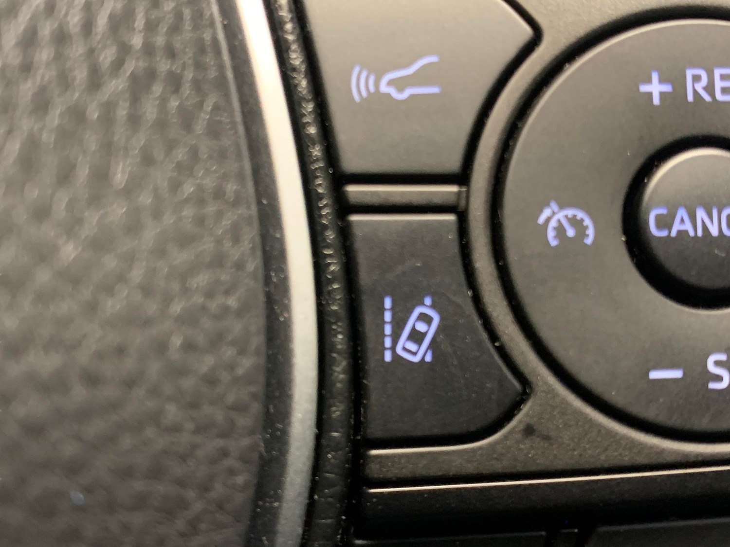 Used Toyota RAV4 2021 for sale - 76948833: Photo 22