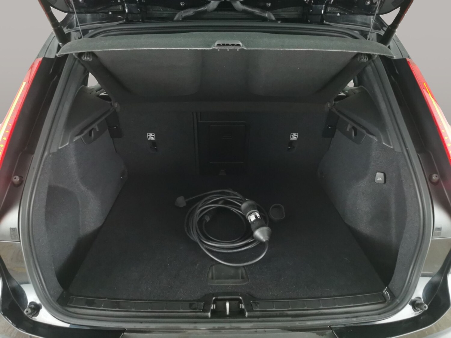 Used Volvo XC40 2022 for sale - 77447850: Photo 36