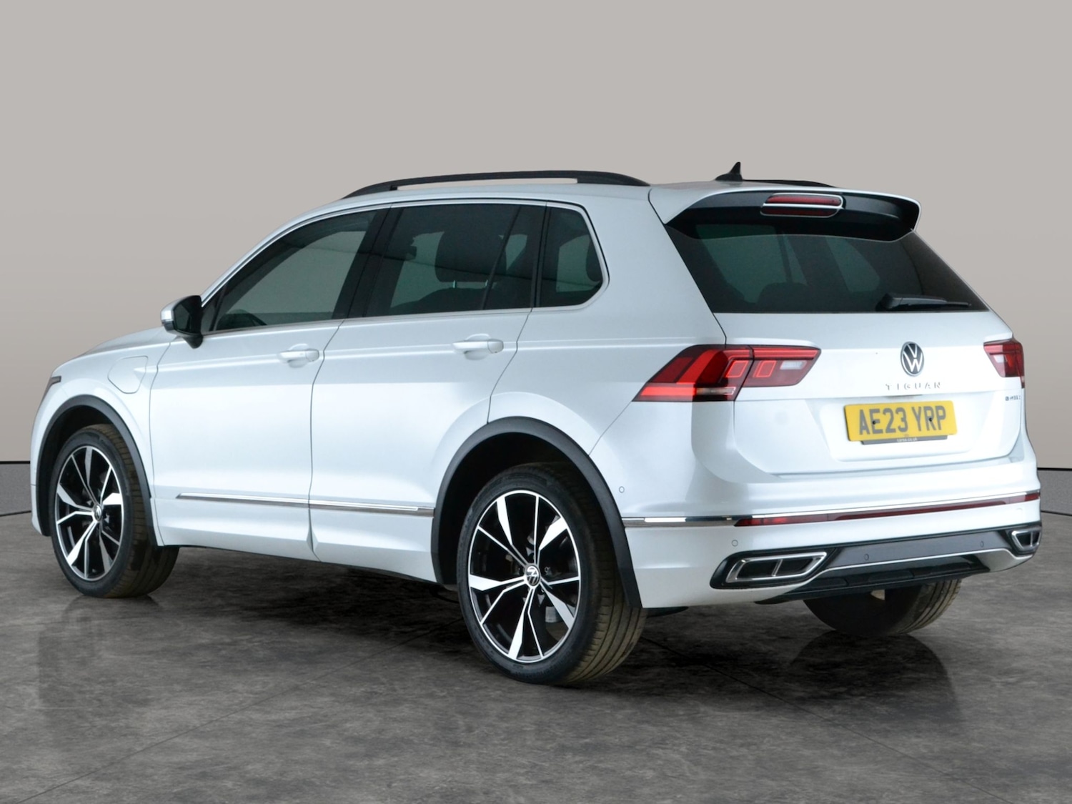 Used Volkswagen Tiguan 2023 for sale - 78037060: Photo 11