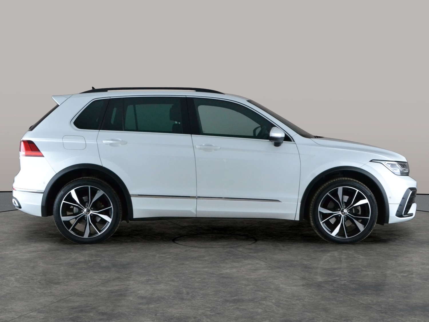 Used Volkswagen Tiguan 2023 for sale - 78037060: Photo 8