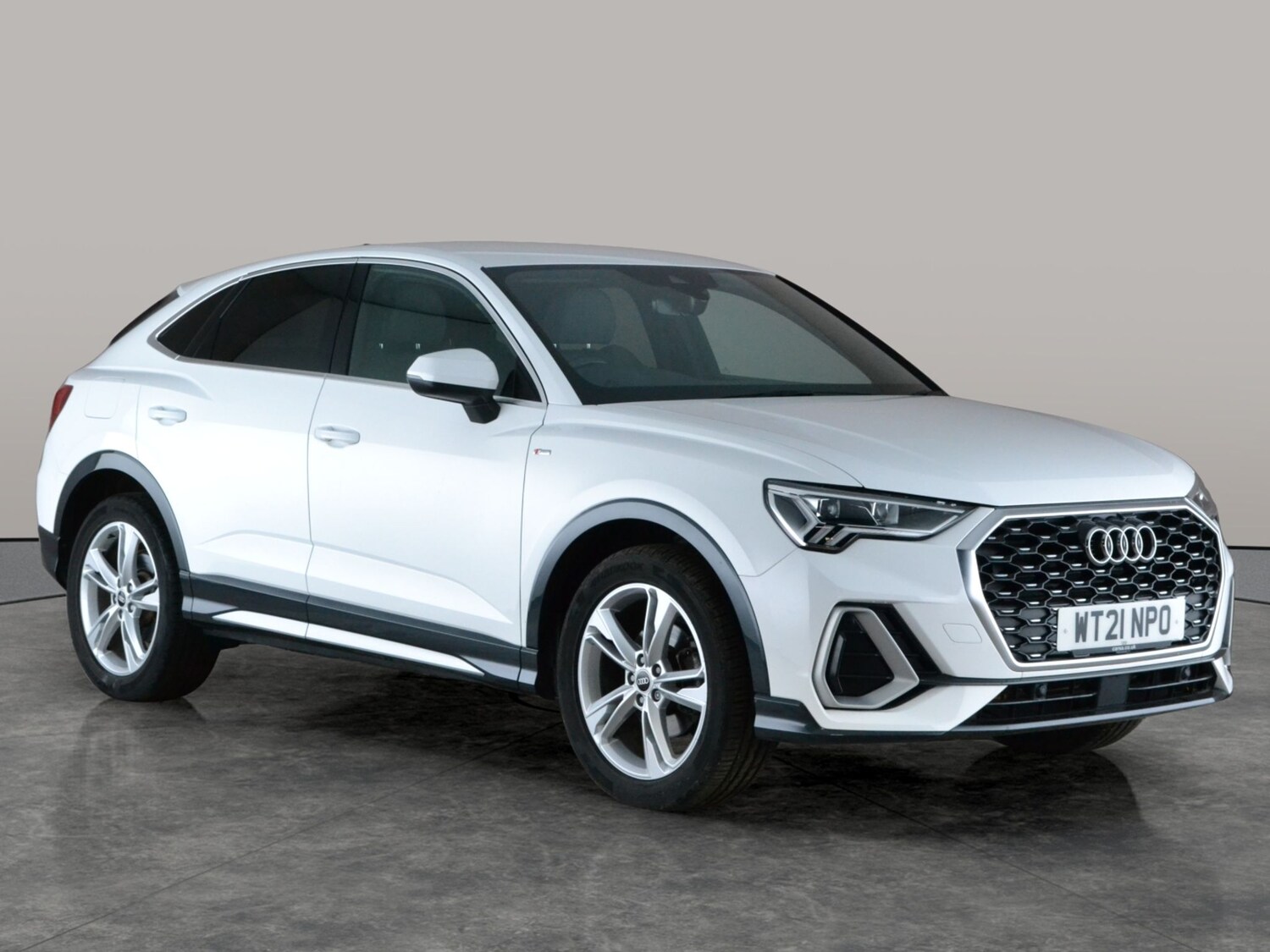 Used Audi Q3 2021 for sale - 77918361: Photo 8