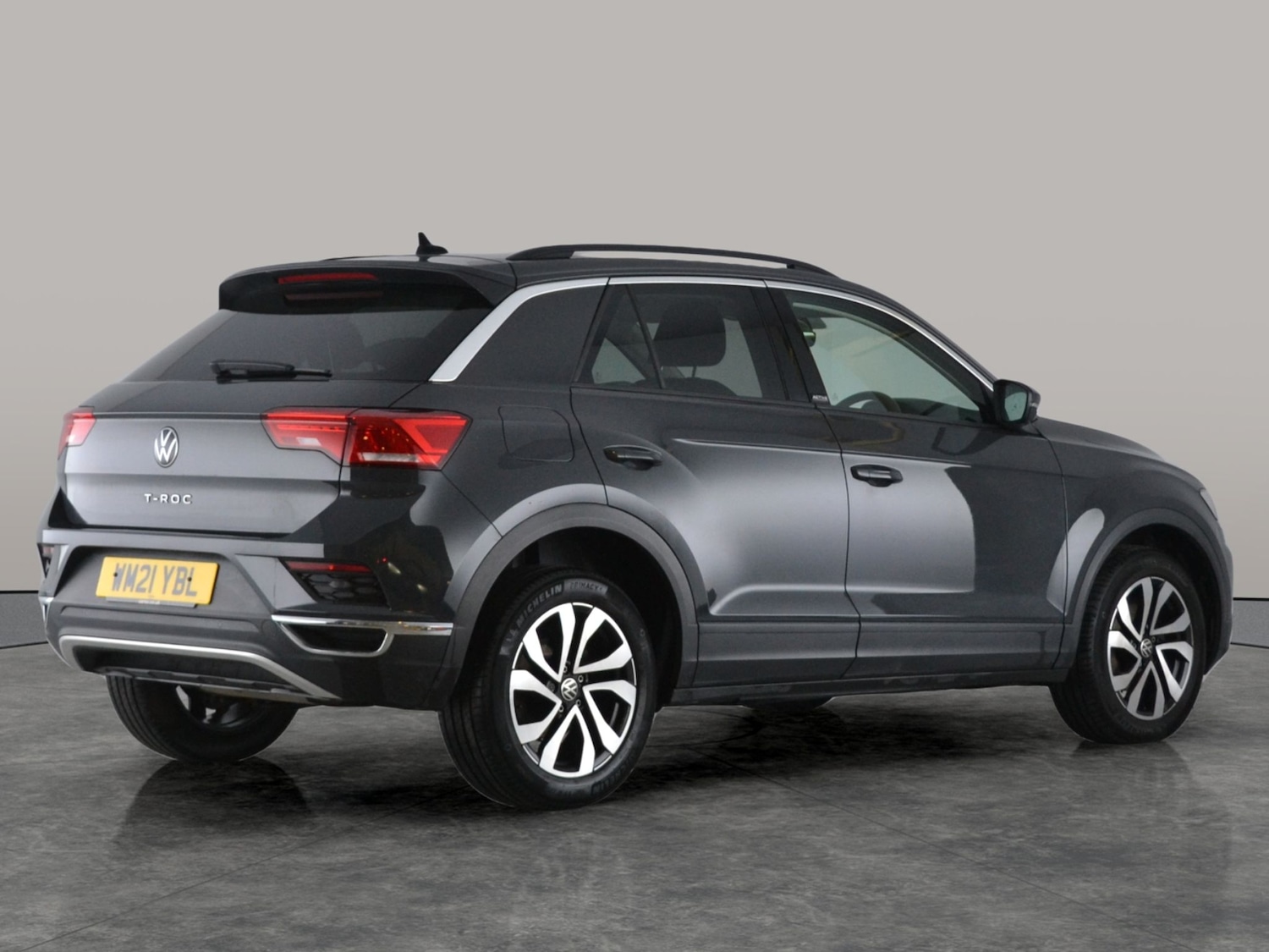 Used Volkswagen T-Roc 2021 for sale - 77296481: Photo 10