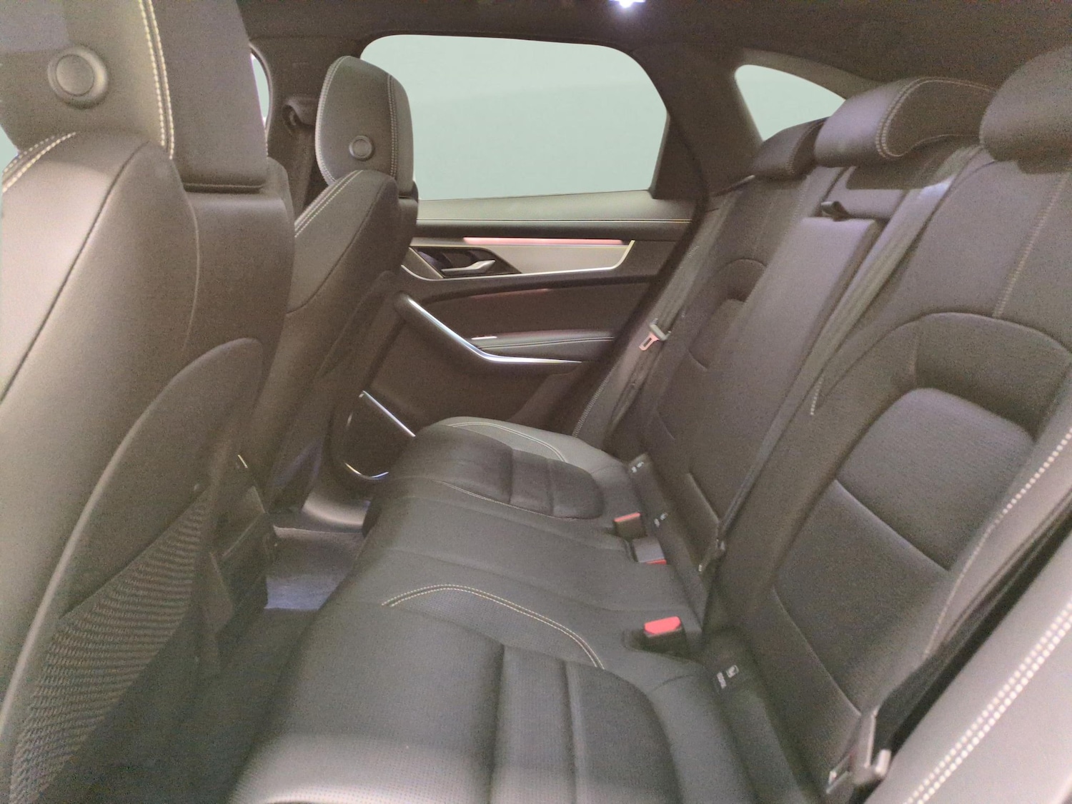 Used Jaguar F-Pace 2023 for sale - 77902130: Photo 31