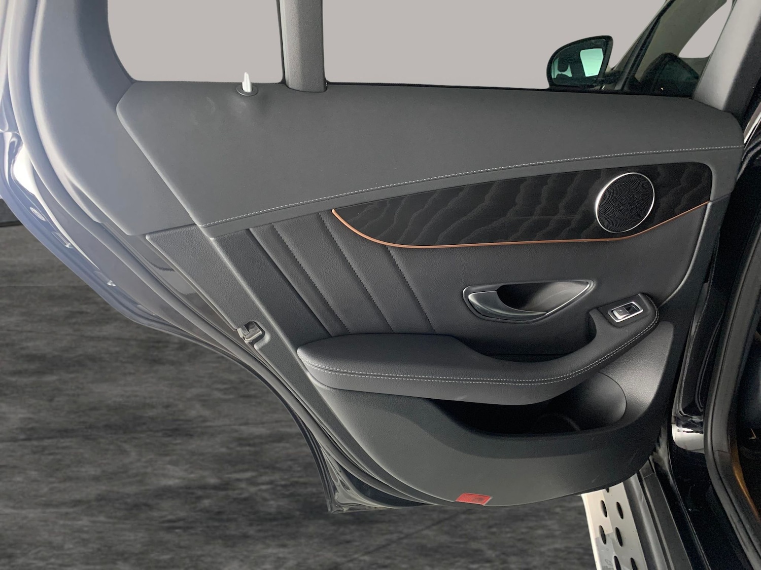 Used Mercedes-Benz EQC for sale - 76464245: Photo 45