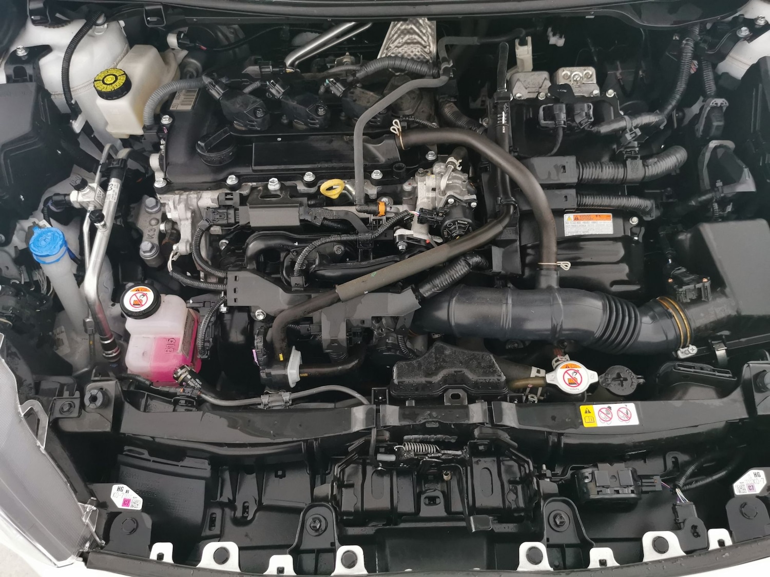 Used Toyota Yaris 2022 for sale - 77460925: Photo 32