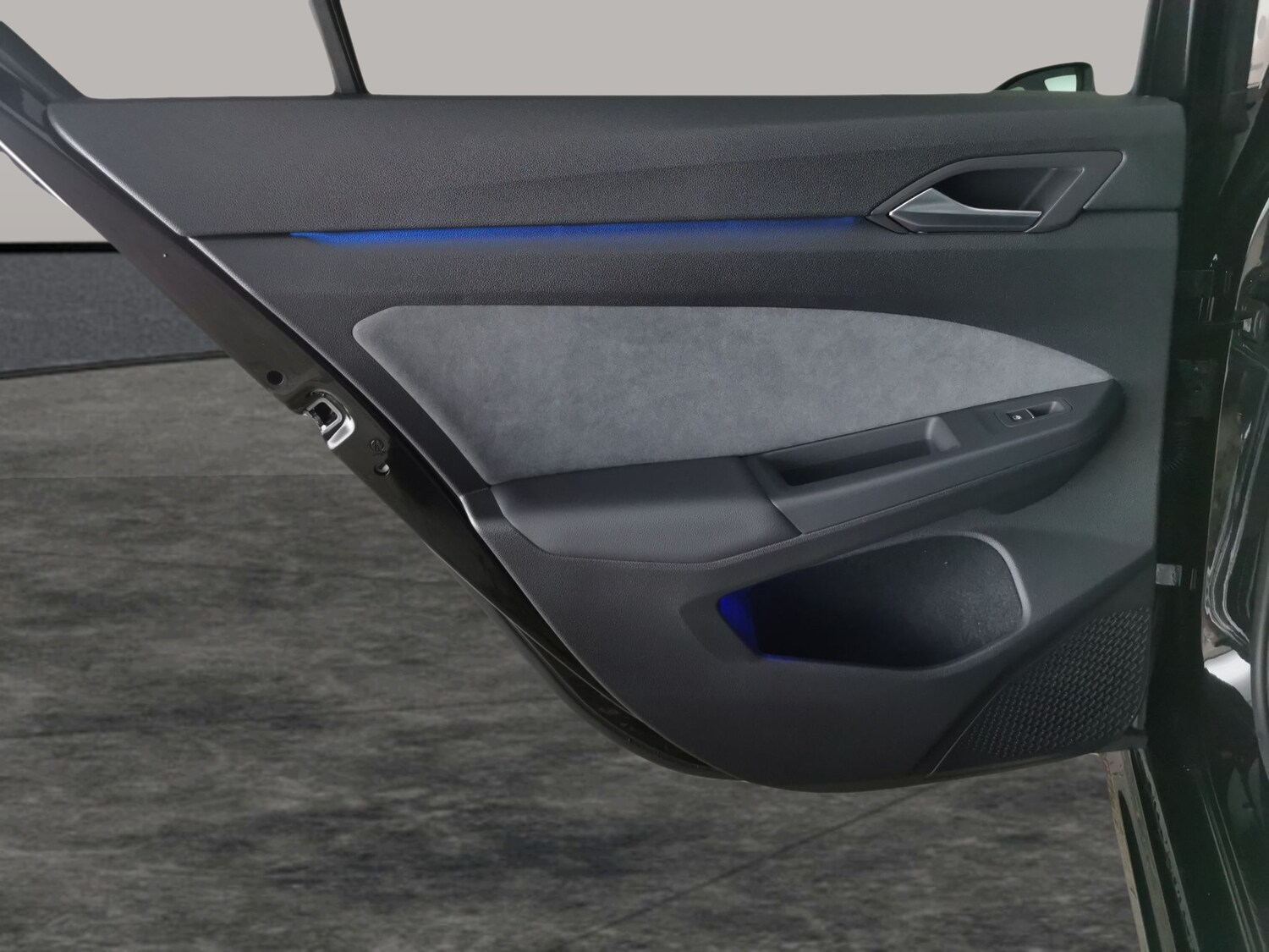 Used Volkswagen Golf 2024 for sale - 77577972: Photo 31