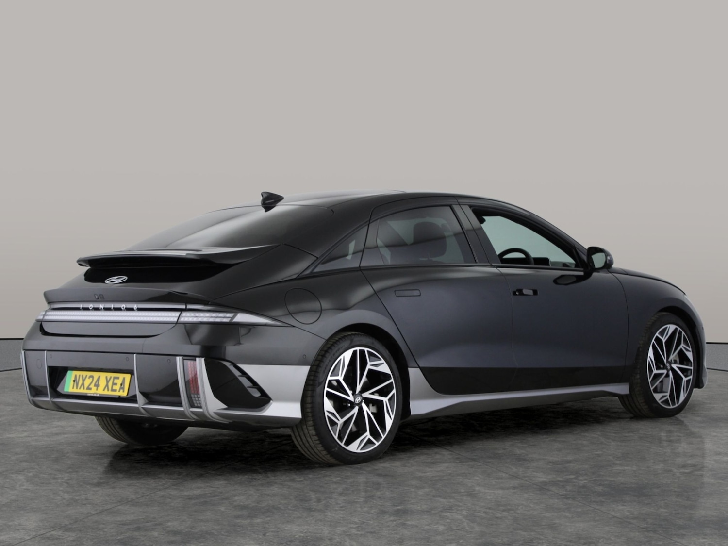 Used Hyundai IONIQ 6 2024 for sale - 77965733: Photo 12