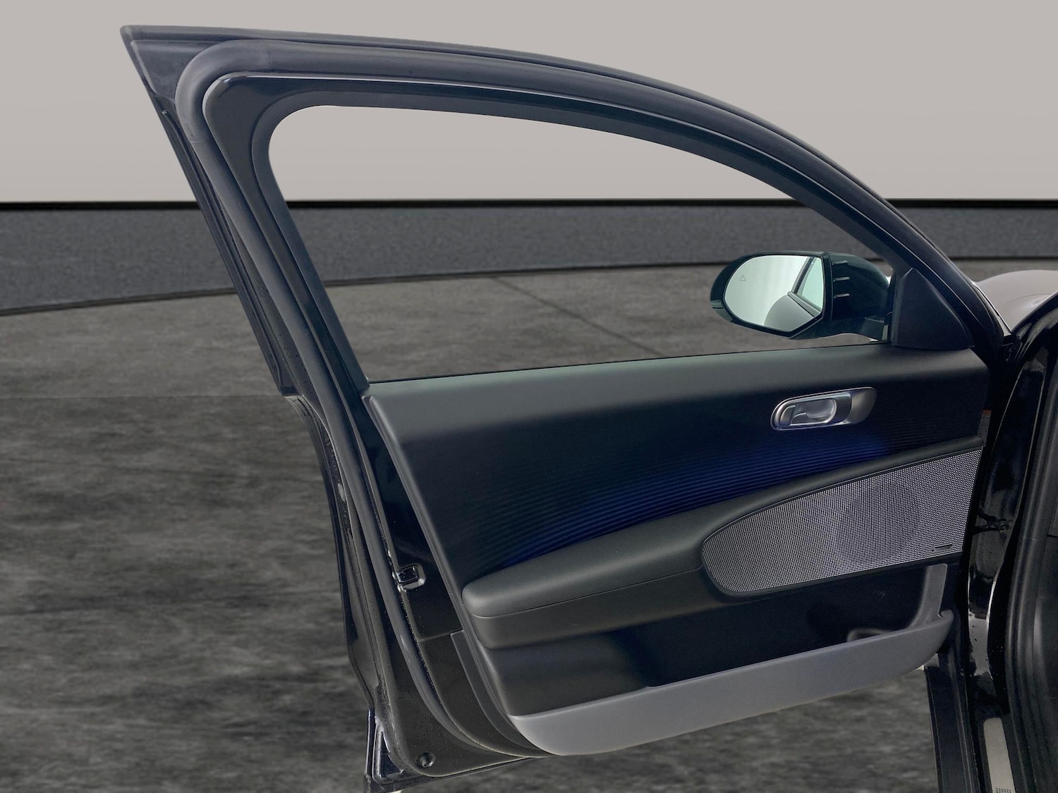 Used Hyundai IONIQ 6 2024 for sale - 77965733: Photo 31