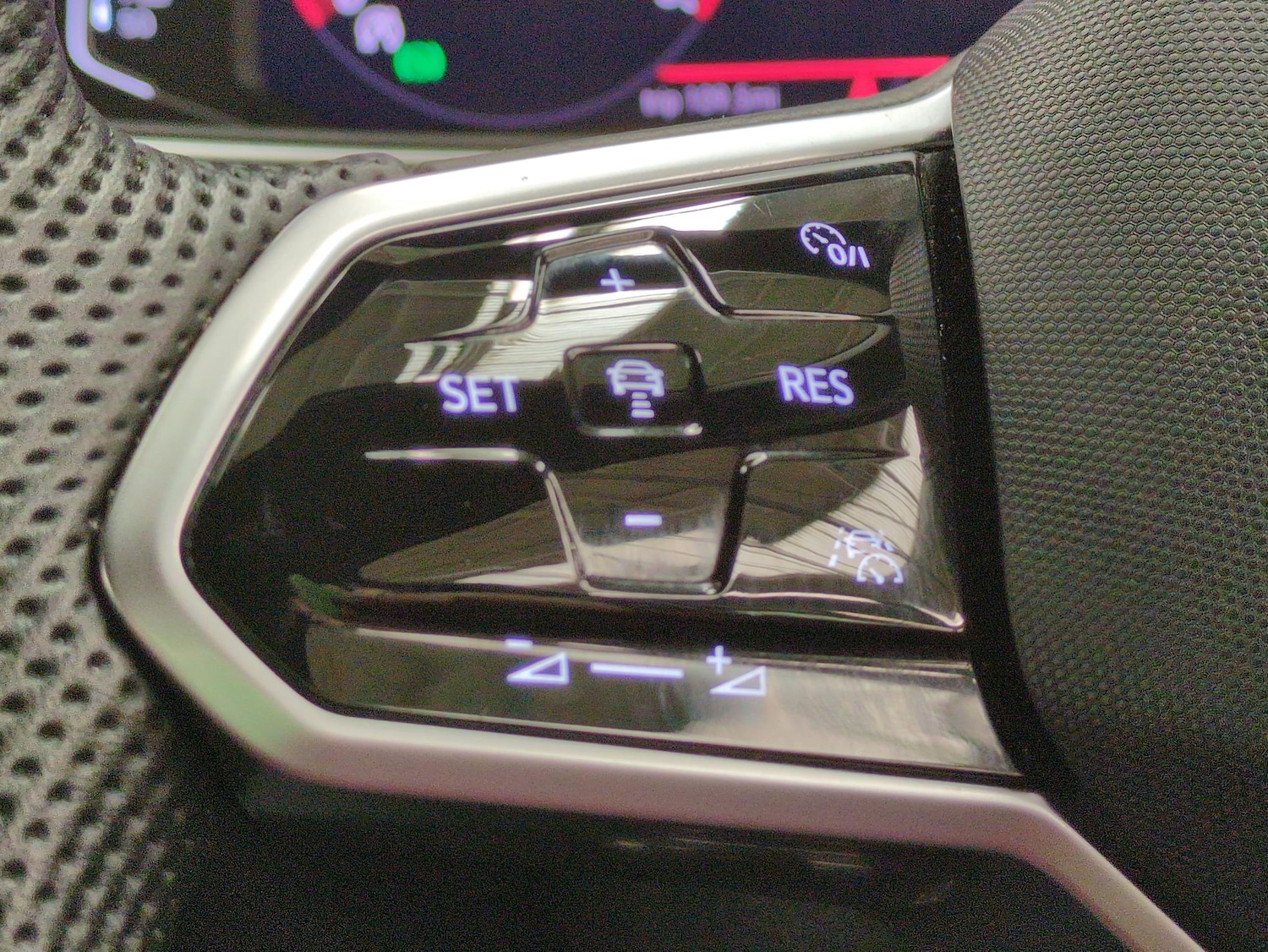 Used Volkswagen Tiguan 2021 for sale - 76859776: Photo 22