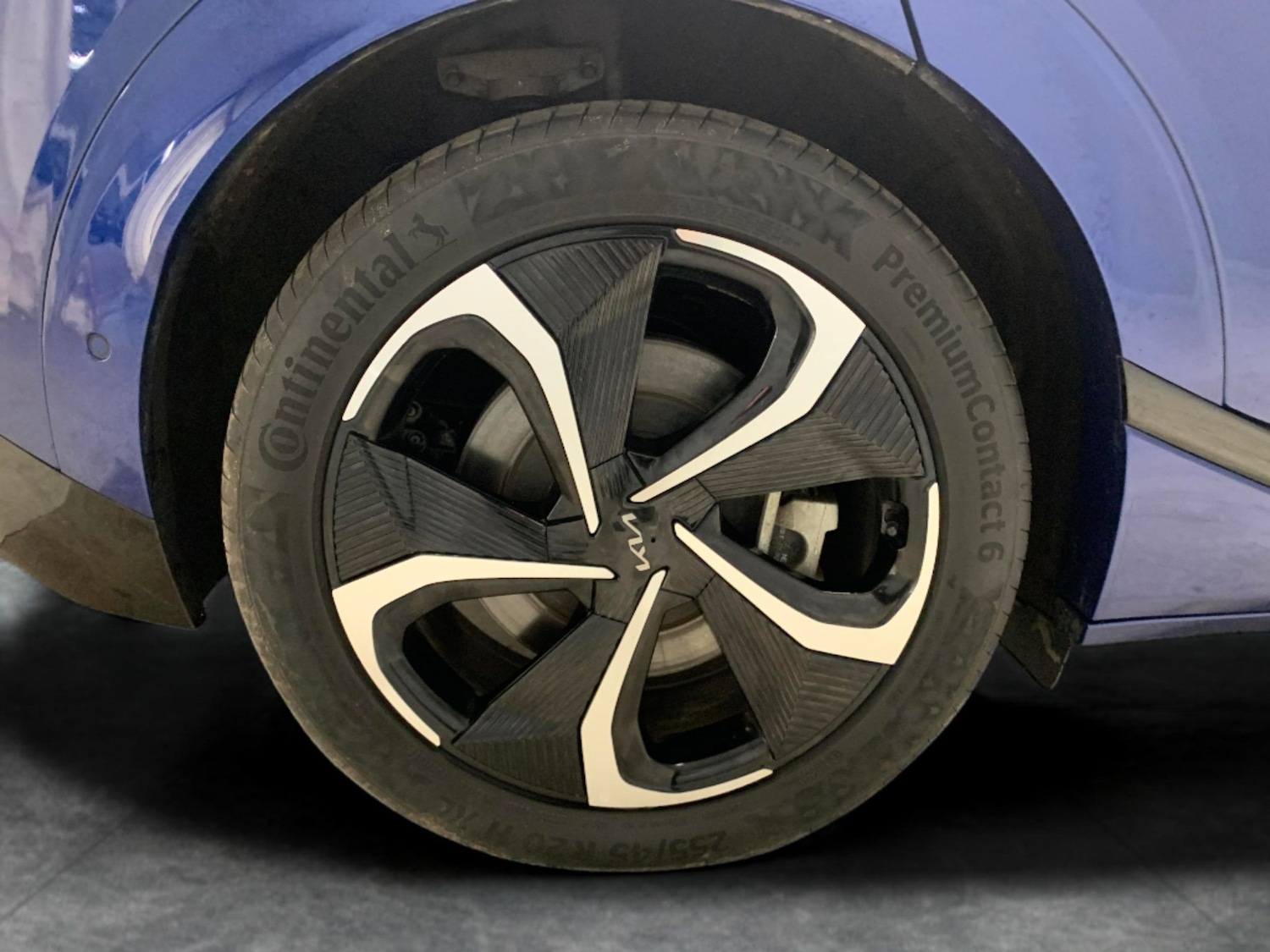 Used Kia EV6 2023 for sale - 76958330: Photo 32